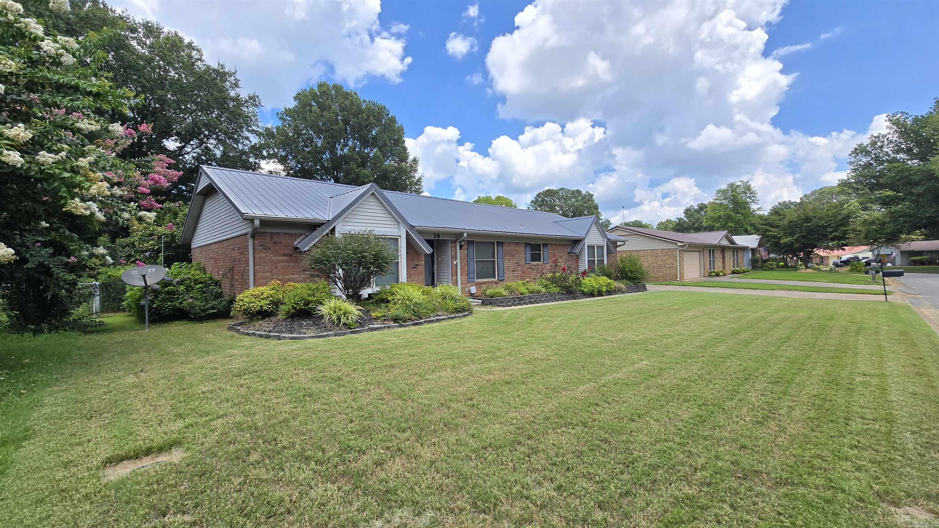 28 Cattails  Searcy, AR