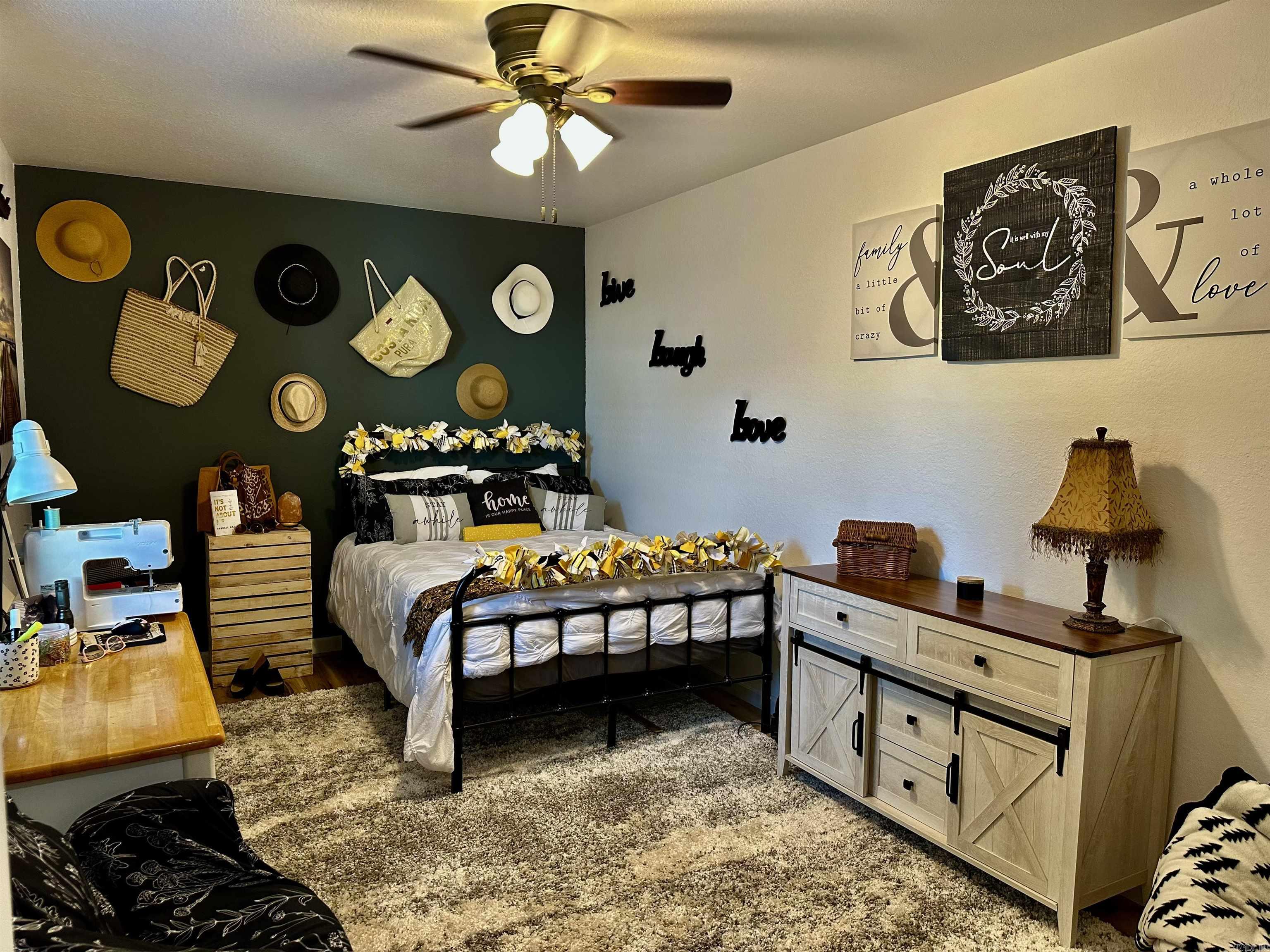 103 Lynn St. Marshall, AR 72650