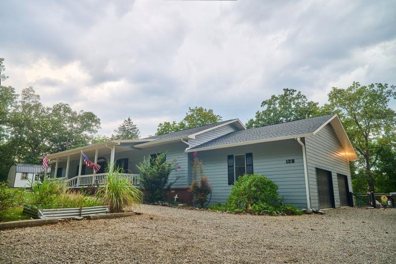 128 Powhatan Dr Cherokee Village, AR 72529