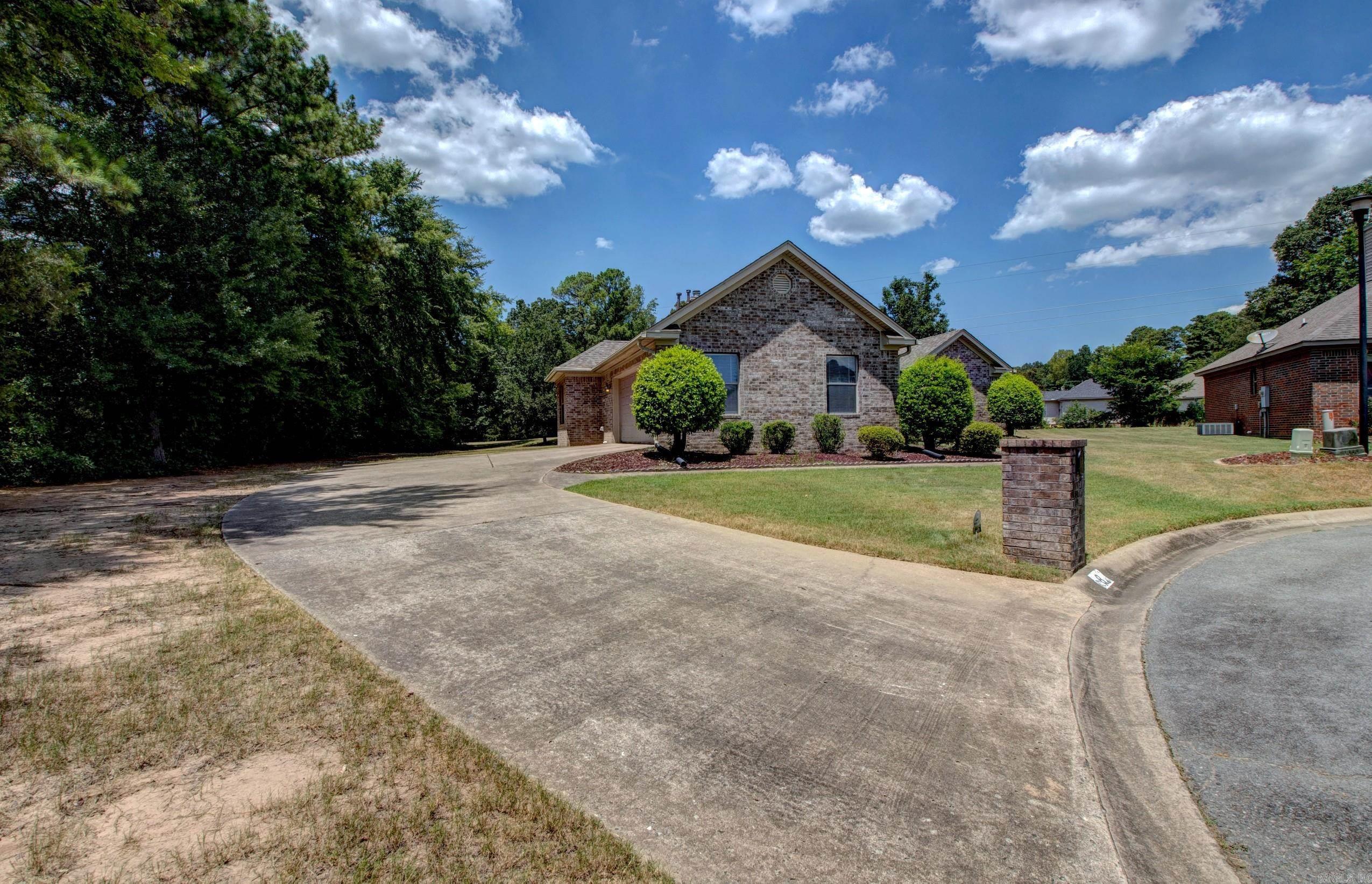 8 Brittany  Little Rock, AR