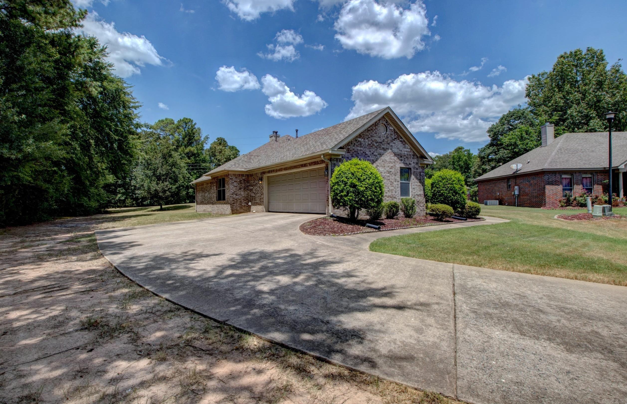 8 Brittany  Little Rock, AR