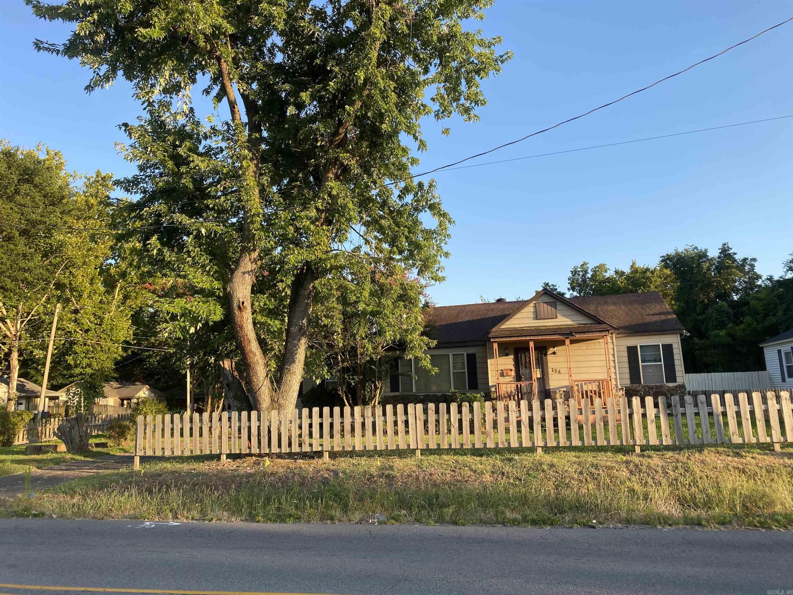 124 E Bethany  North Little Rock, AR