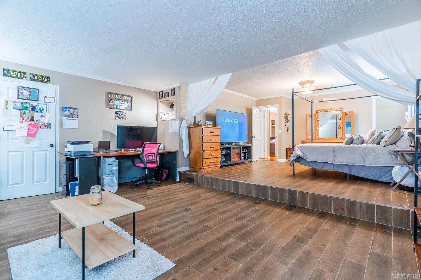 806 W 3rd  Weiner, AR