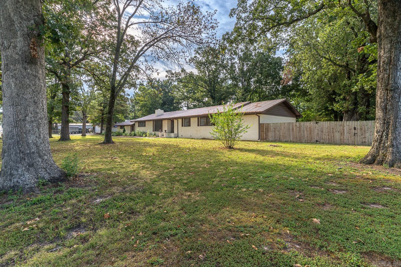 806 W 3rd  Weiner, AR
