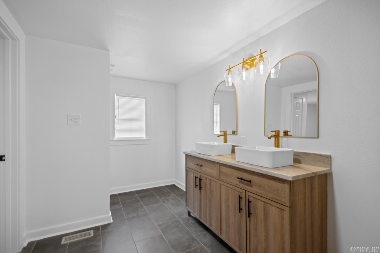 8511 Ferndale Cutoff  Little Rock, AR