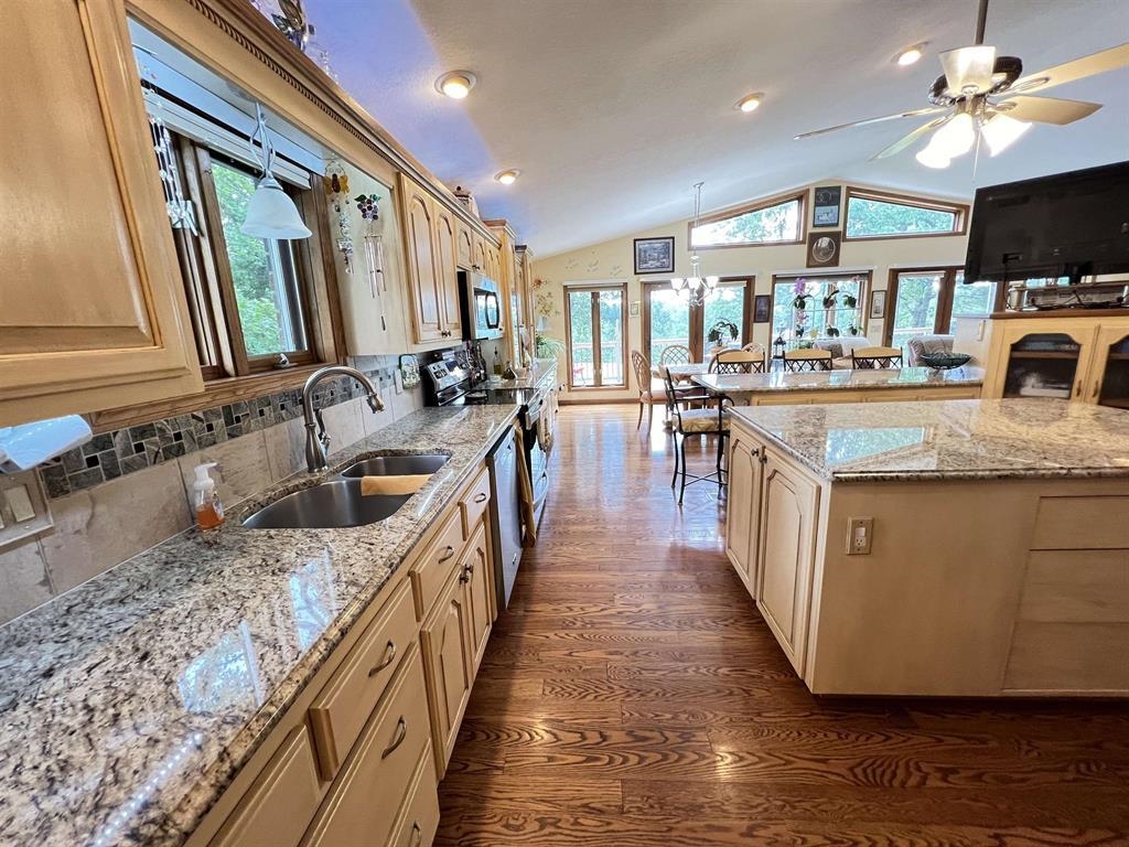412 Airpark  Horseshoe Bend, AR