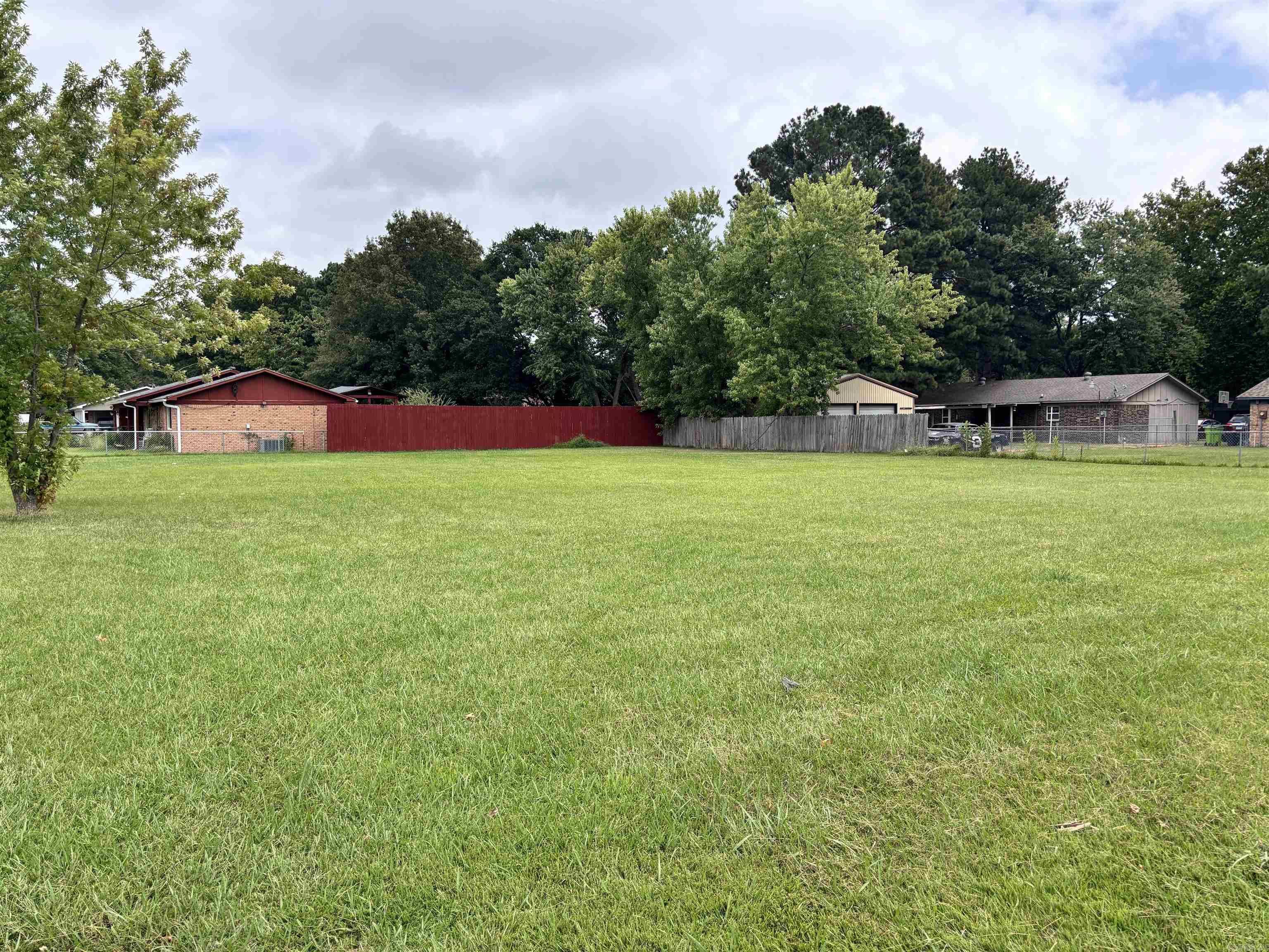 1212 Privett Park Drive  Lonoke, AR