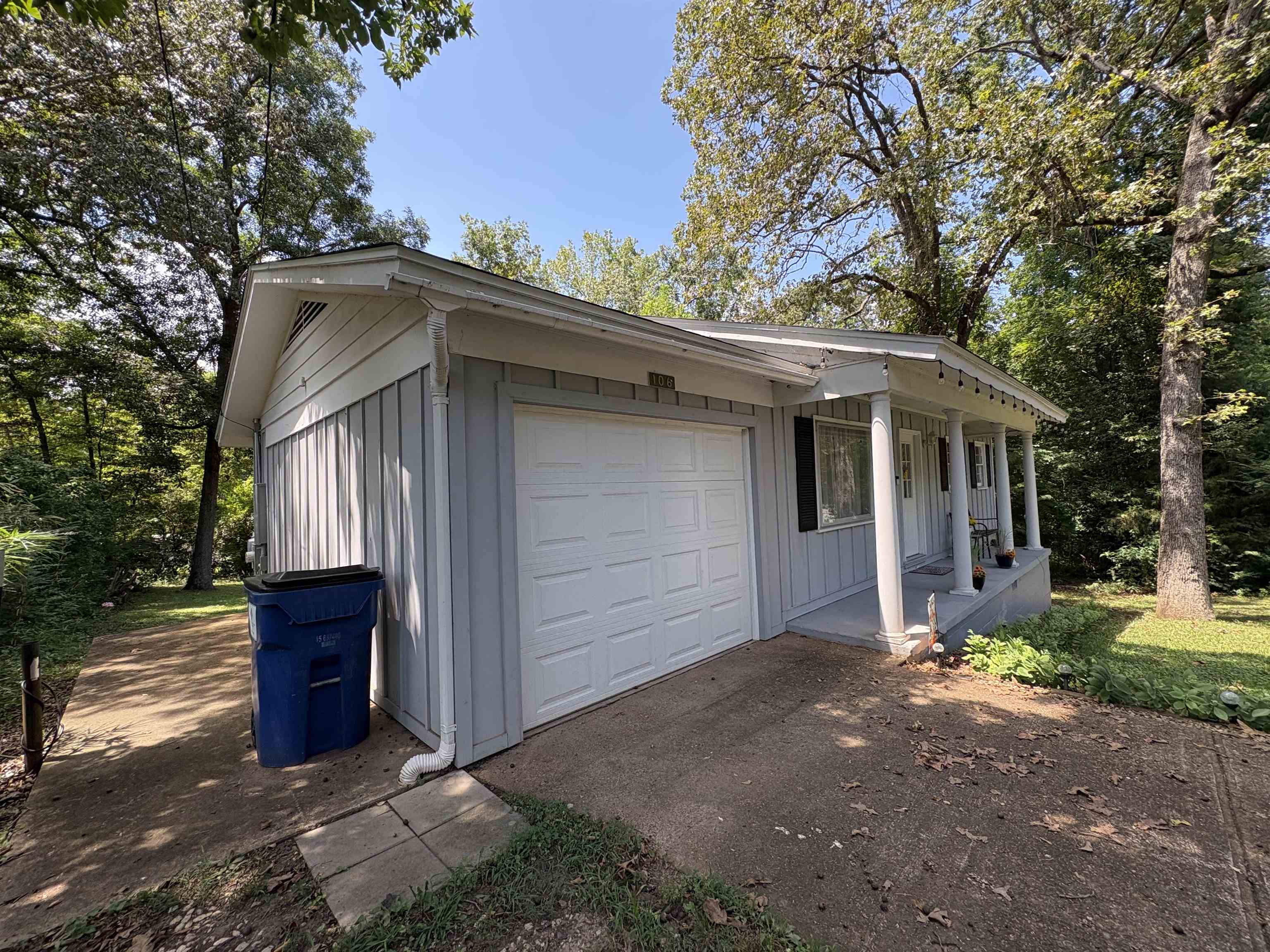 106 E Lakeshore  Cherokee Village, AR