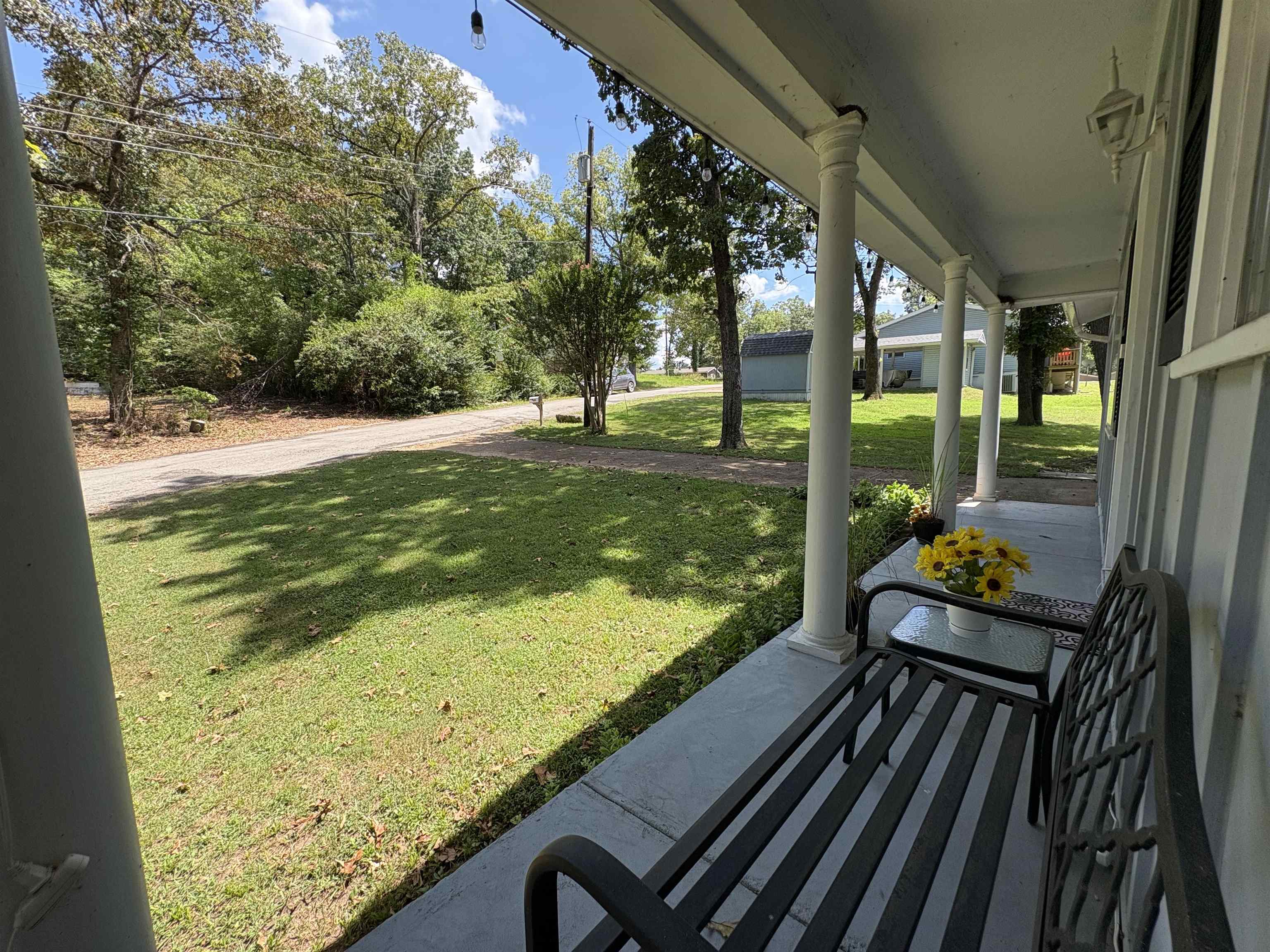 106 E Lakeshore  Cherokee Village, AR