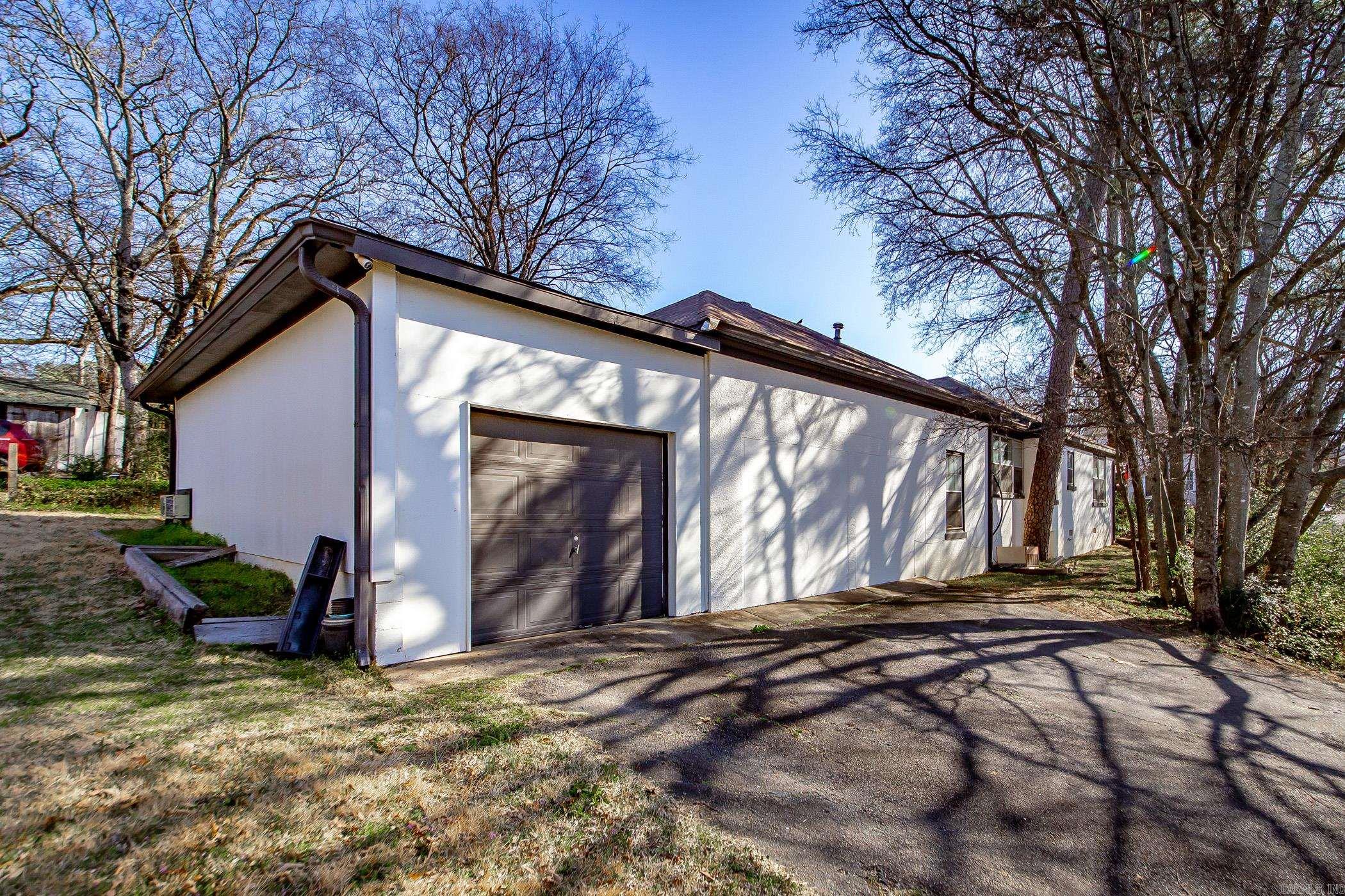 1100 N Polk  Little Rock, AR