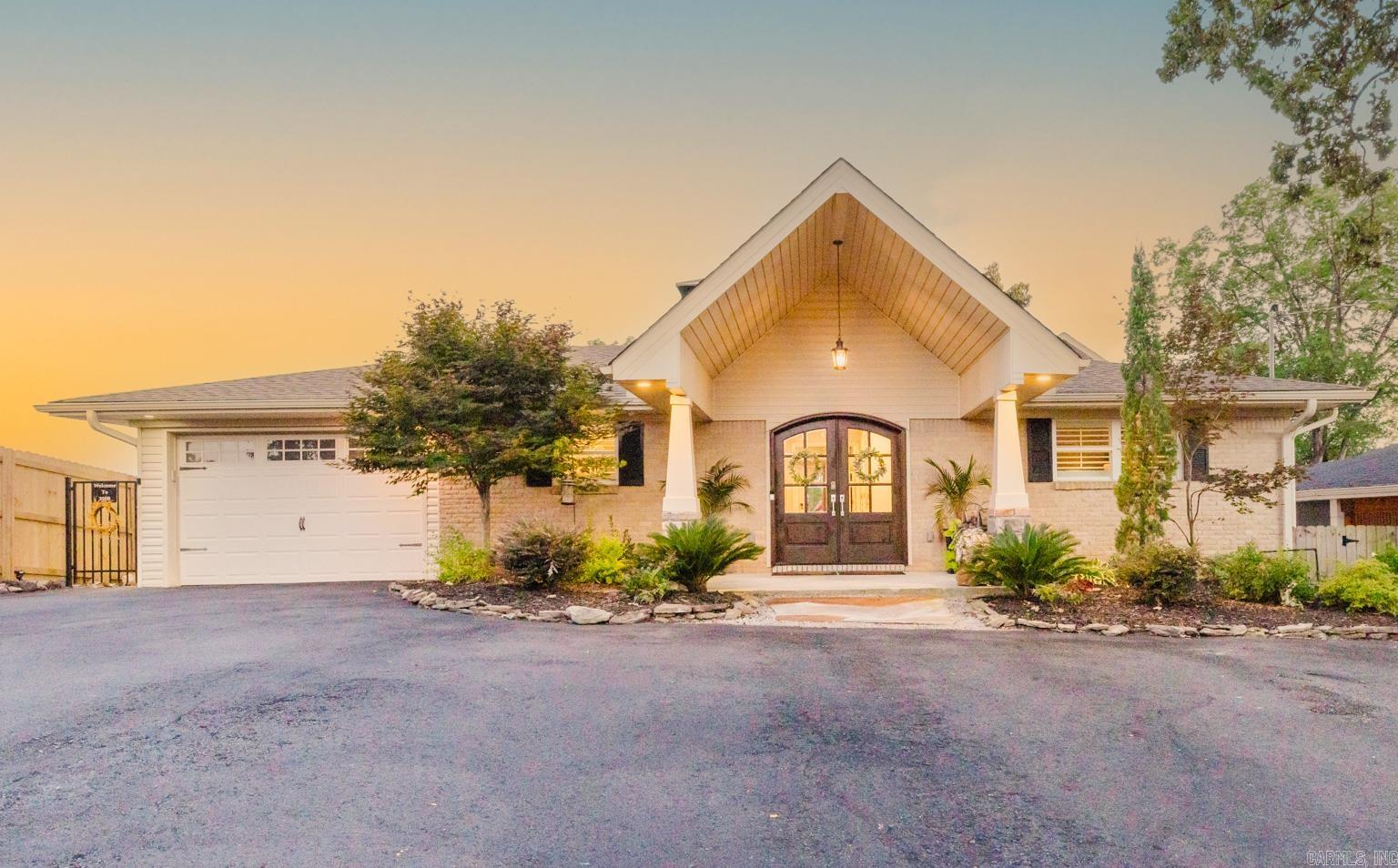 320 PARADISE POINT  Hot Springs, AR