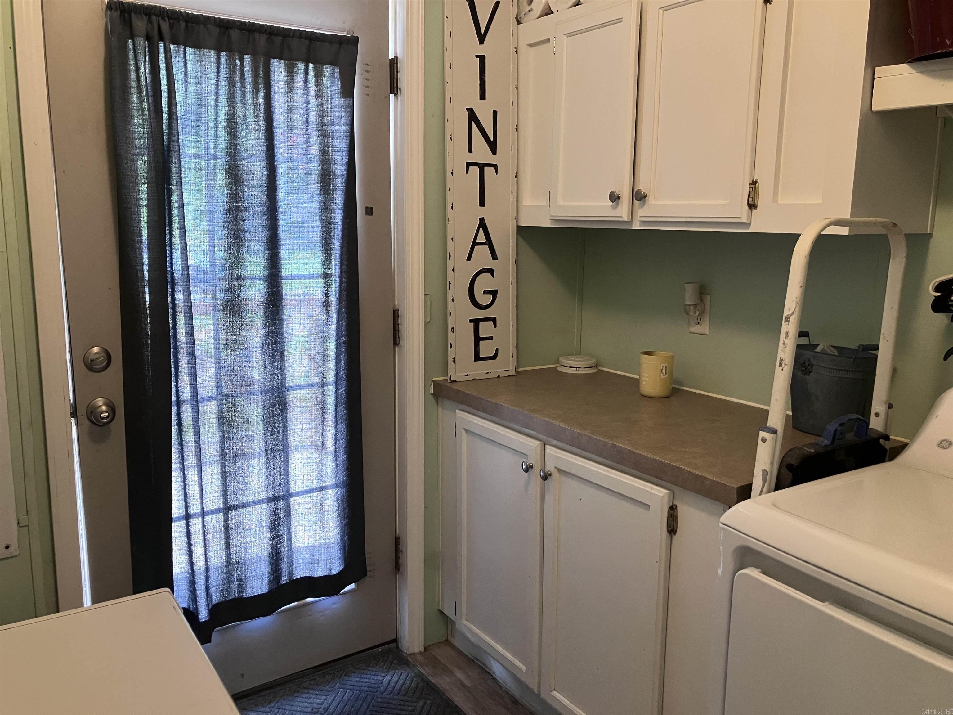 241 Honeysuckle Road Bald Knob, AR 72010