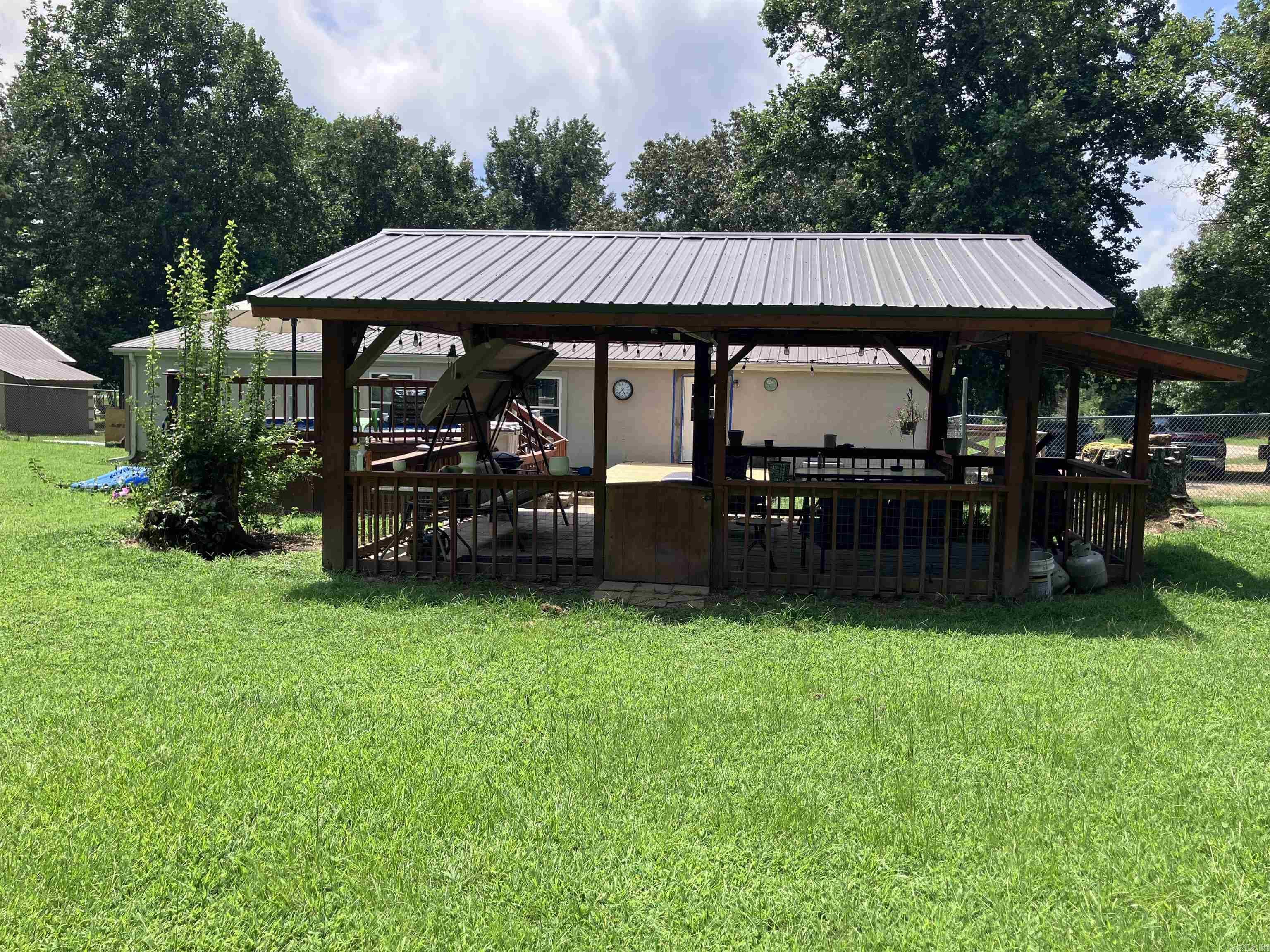 241 Honeysuckle Road Bald Knob, AR 72010