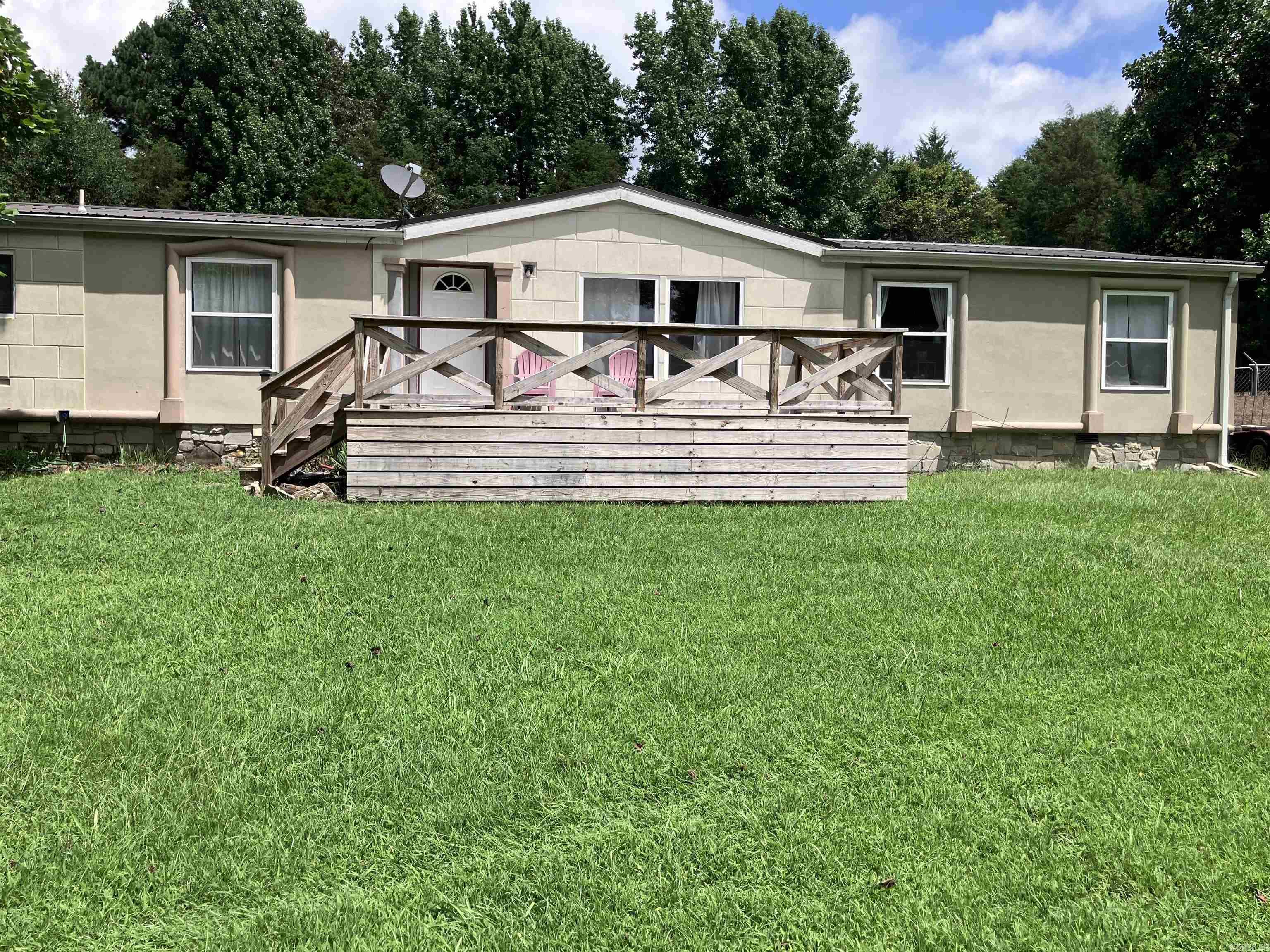 241 Honeysuckle Road Bald Knob, AR 72010