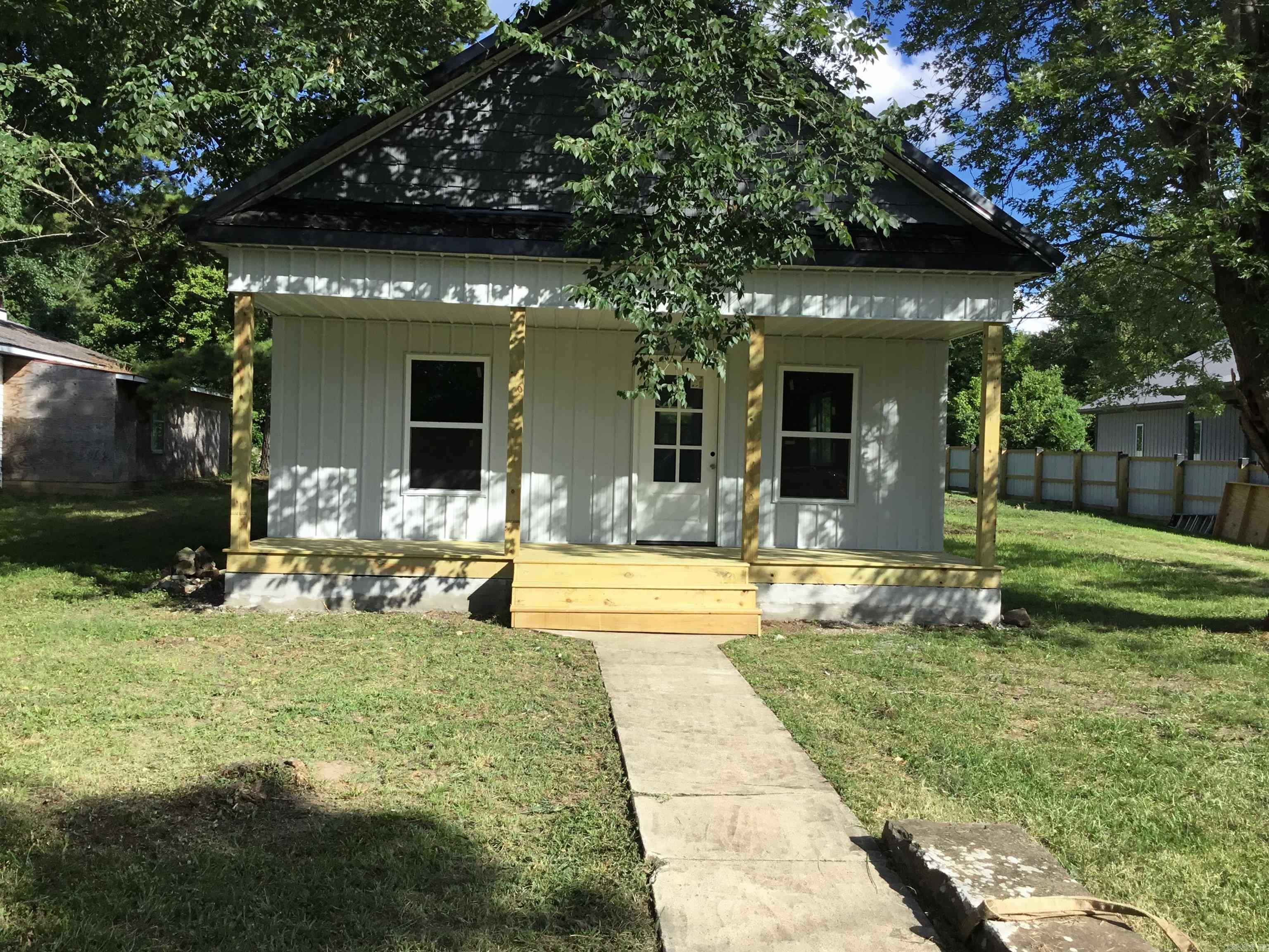 610 Cypress  Leslie, AR