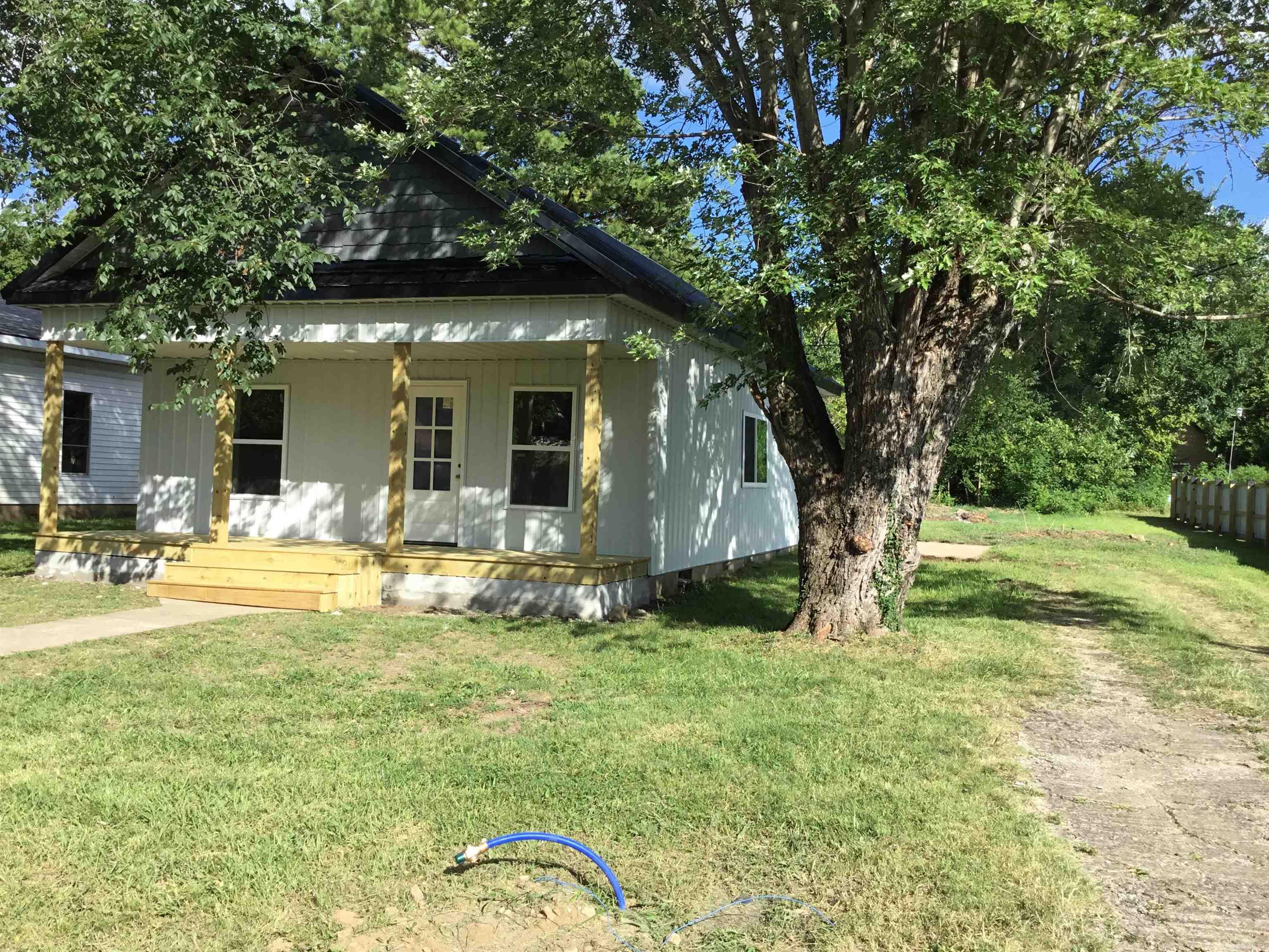 610 Cypress  Leslie, AR