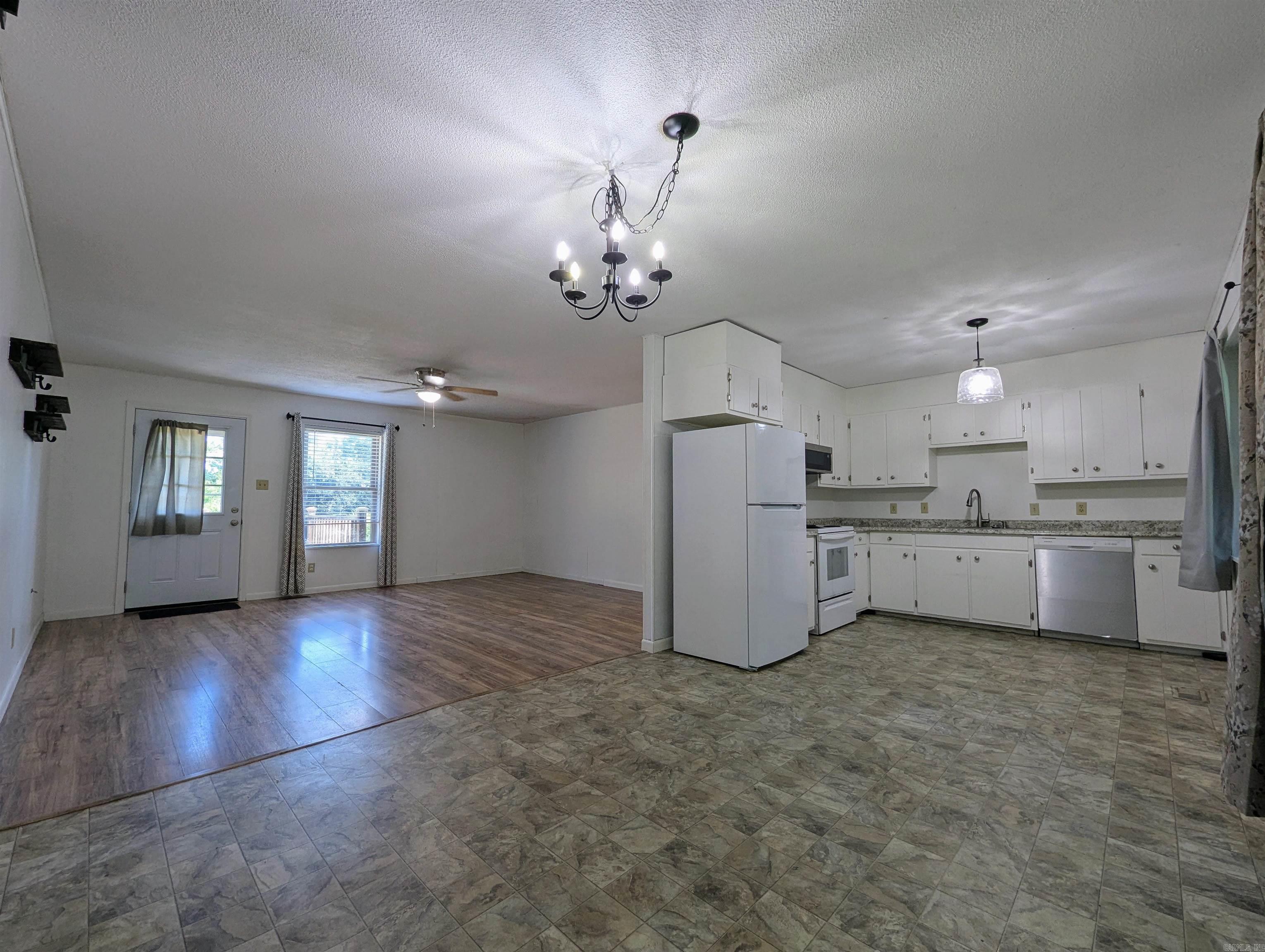 3071 Peggy  Batesville, AR