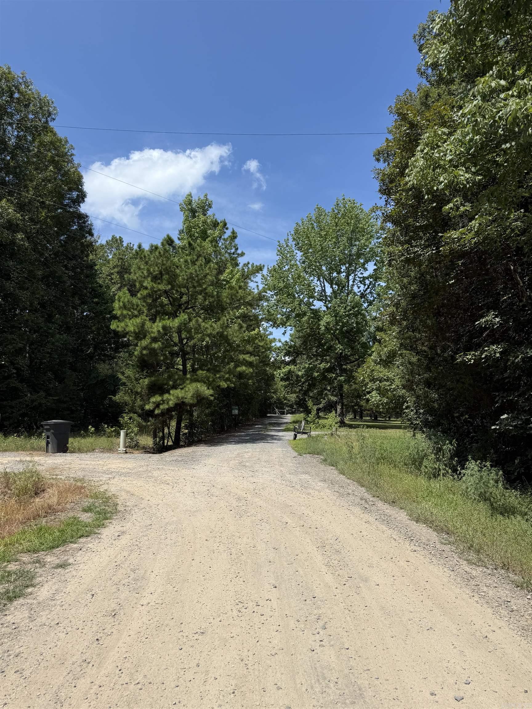 360 gillette  Clinton, AR