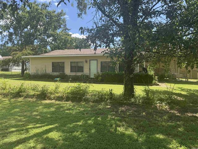 106  Lakeside Drive  New Blaine, AR