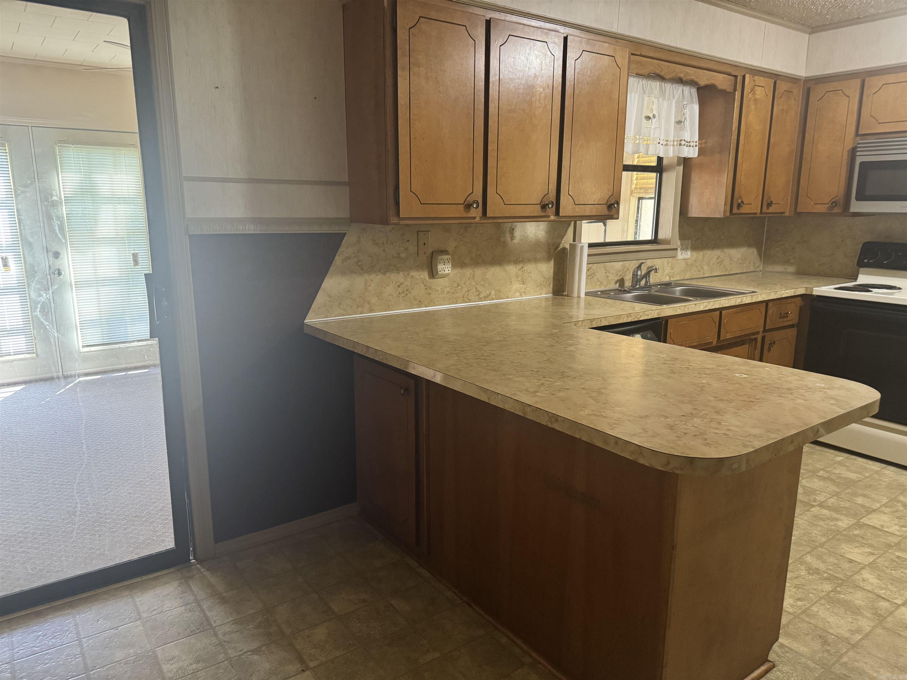106 Lakeside Drive  New Blaine, AR