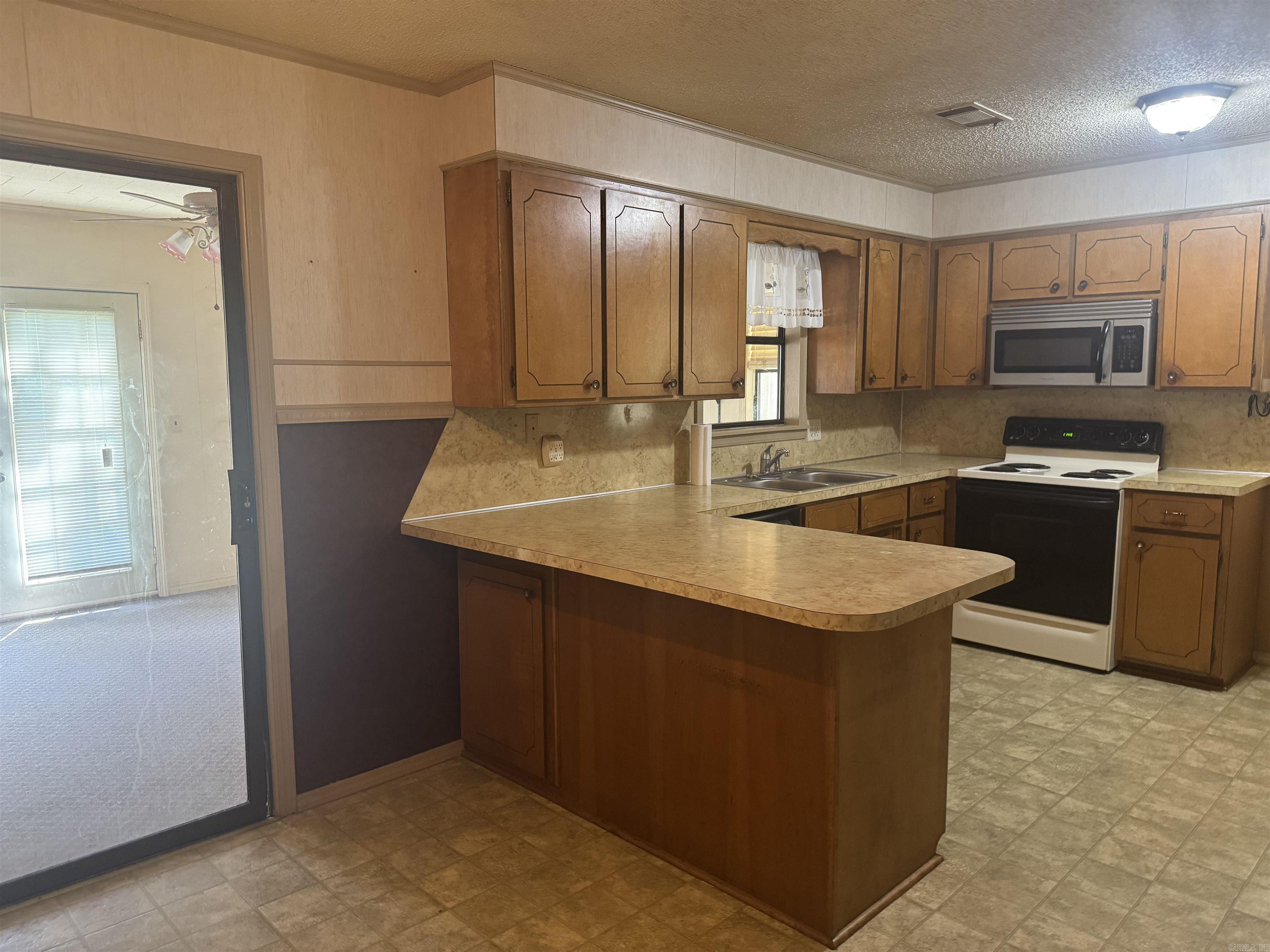 106 Lakeside Drive  New Blaine, AR
