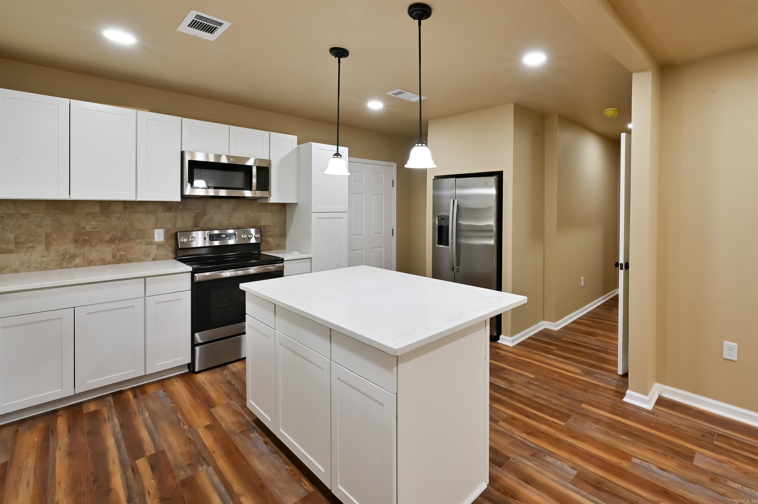 1300 W 28th  Pine Bluff, AR