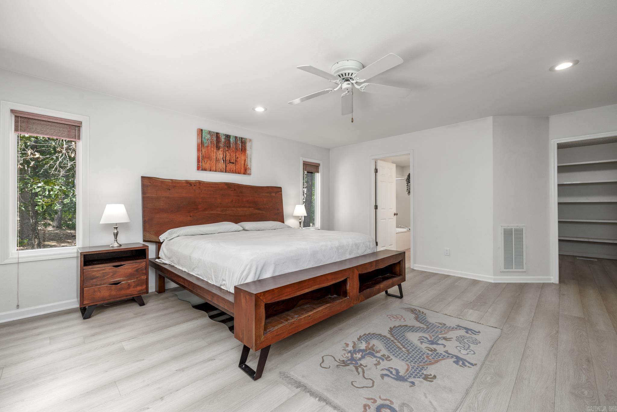 10 Argomaniz  Hot Springs Village, AR