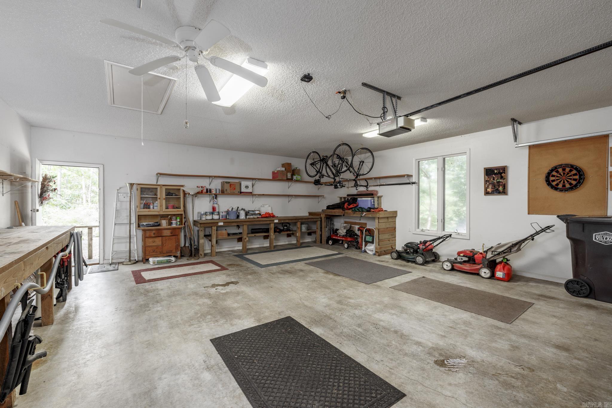 10 Argomaniz  Hot Springs Village, AR