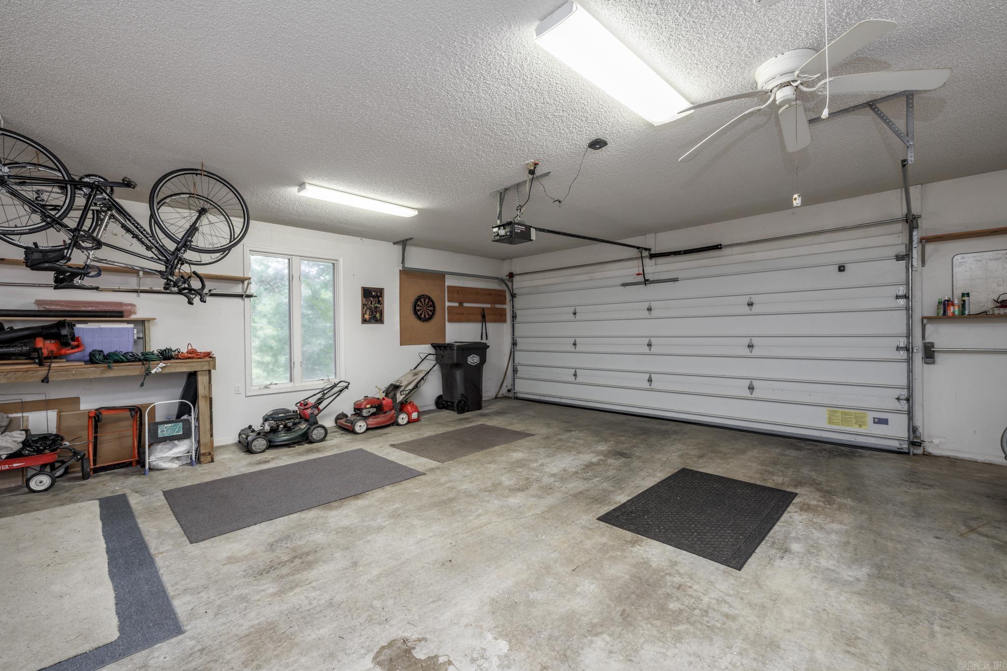 10 Argomaniz  Hot Springs Village, AR