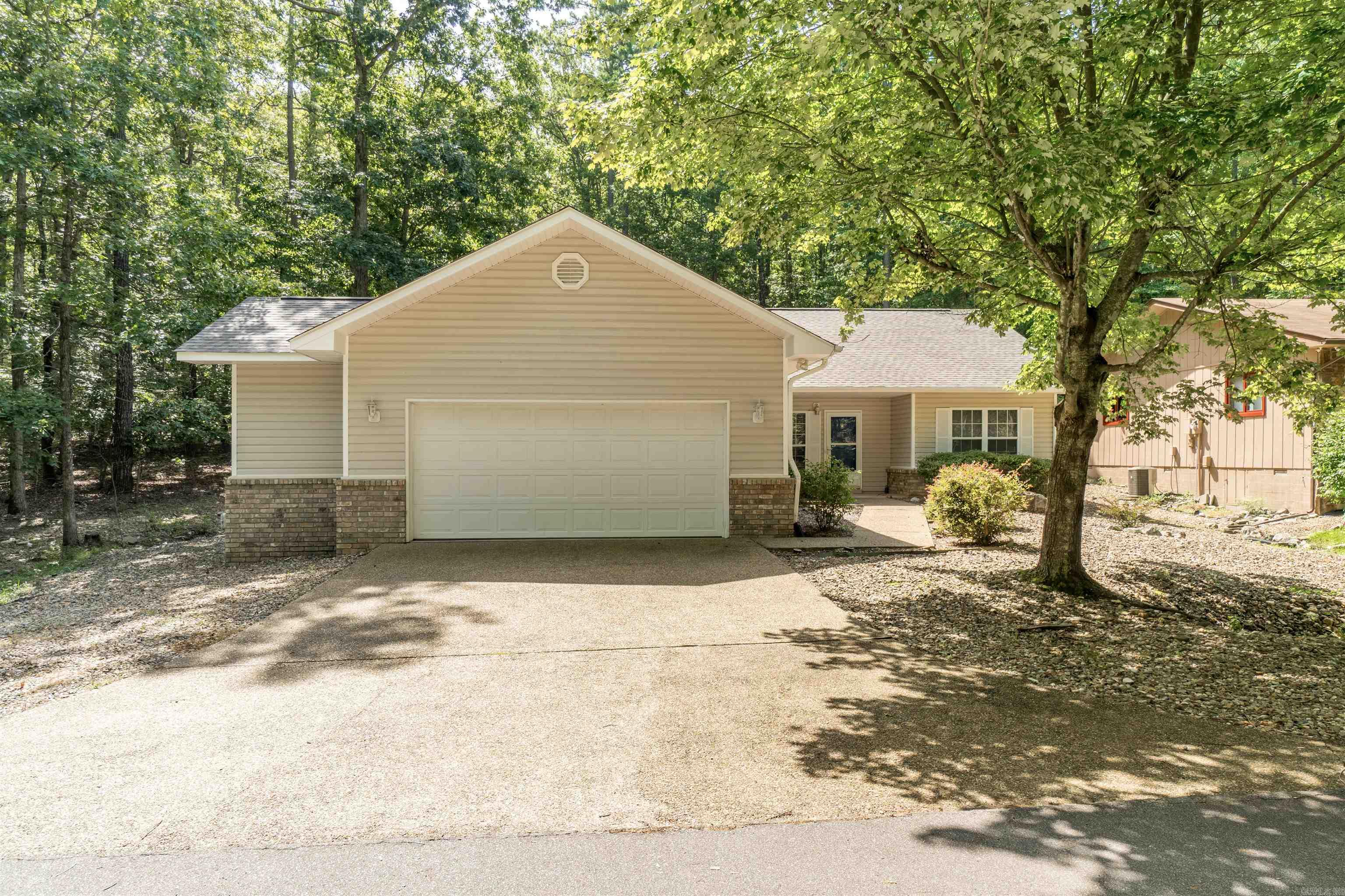 31 Barcelona  Hot Springs Village, AR