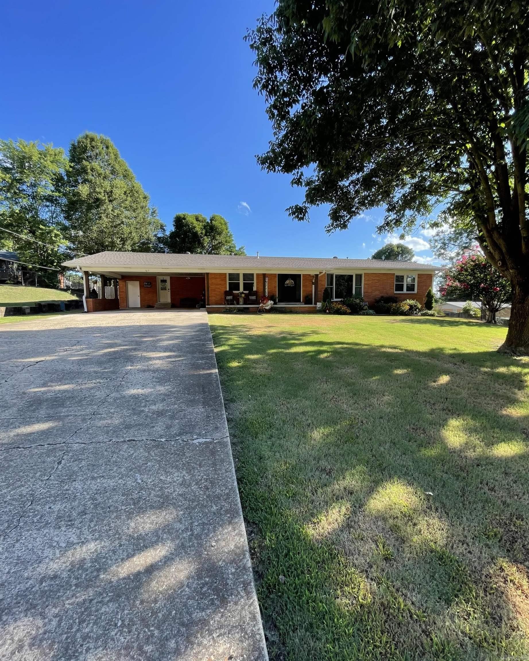 703 Center  Harrisburg, AR