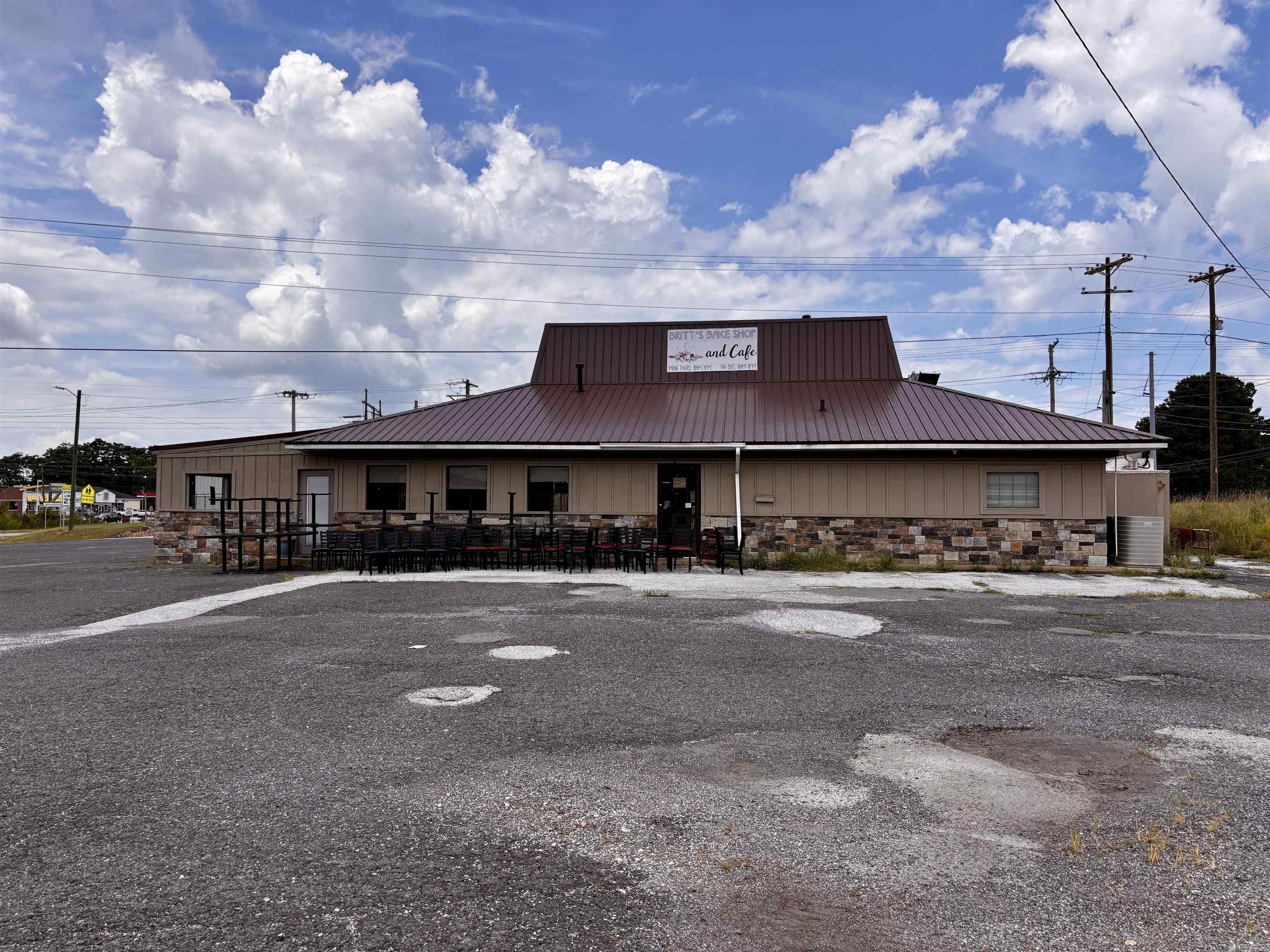 740 N Highway 65  Marshall, AR
