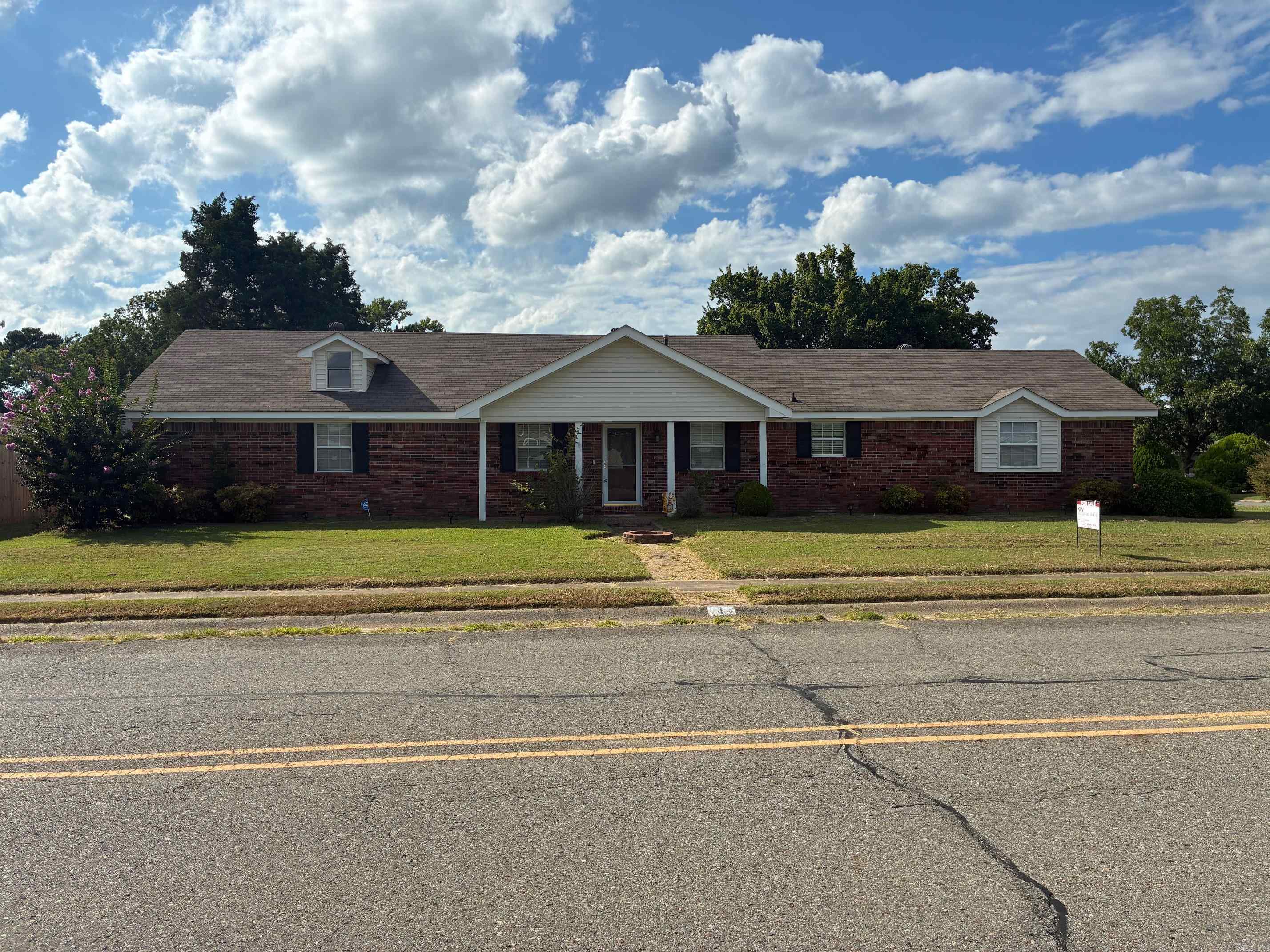 1 Danbury  Jacksonville, AR