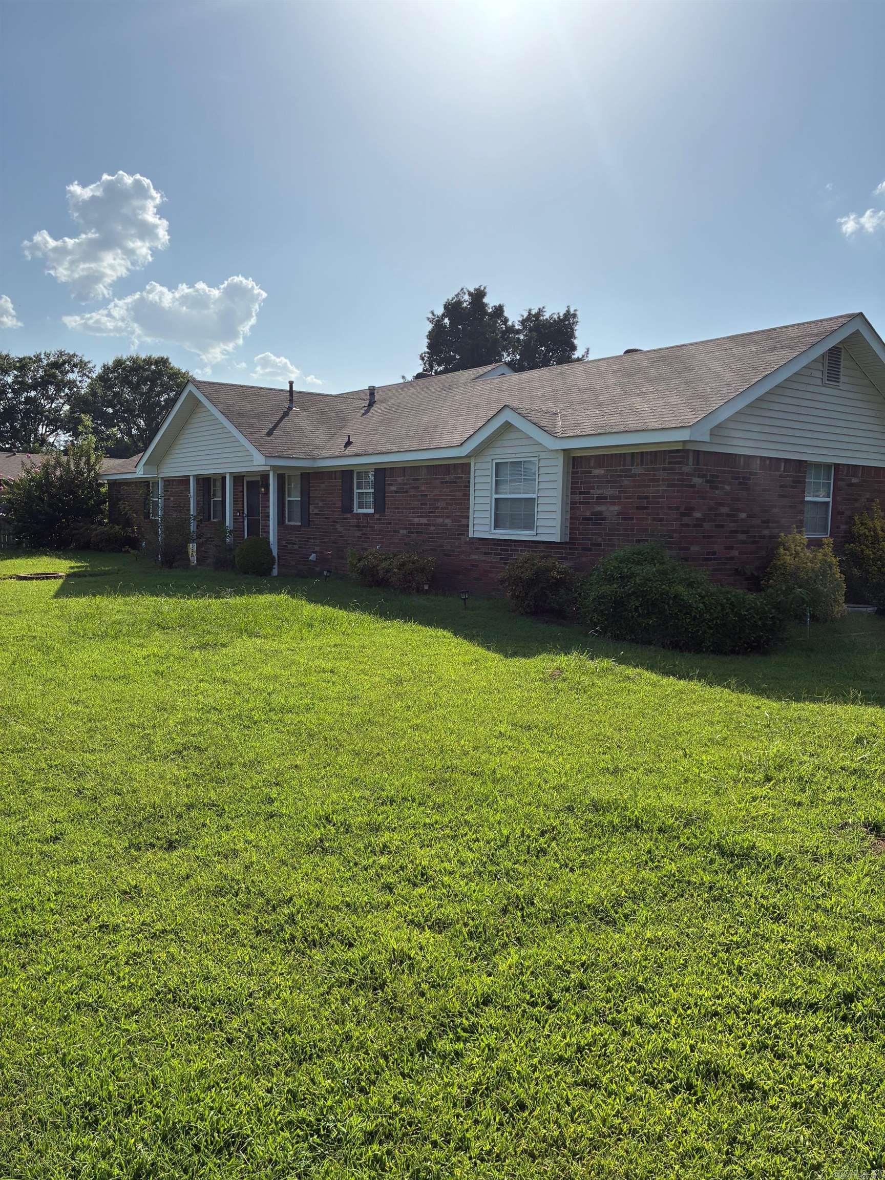 1 Danbury  Jacksonville, AR