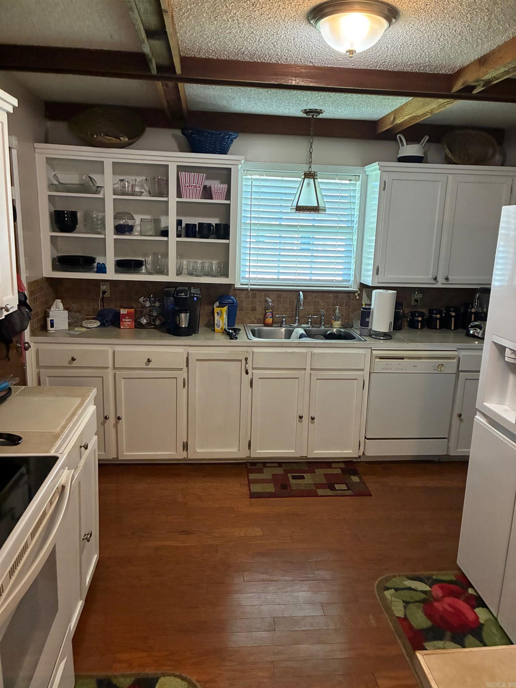 1 Danbury  Jacksonville, AR