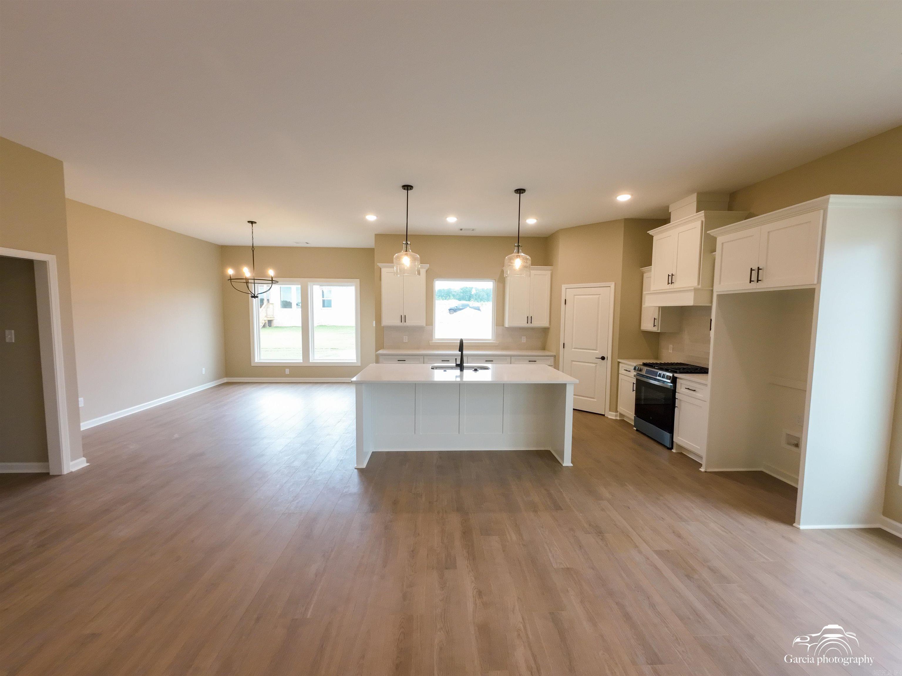 348 Alyece  Hensley, AR