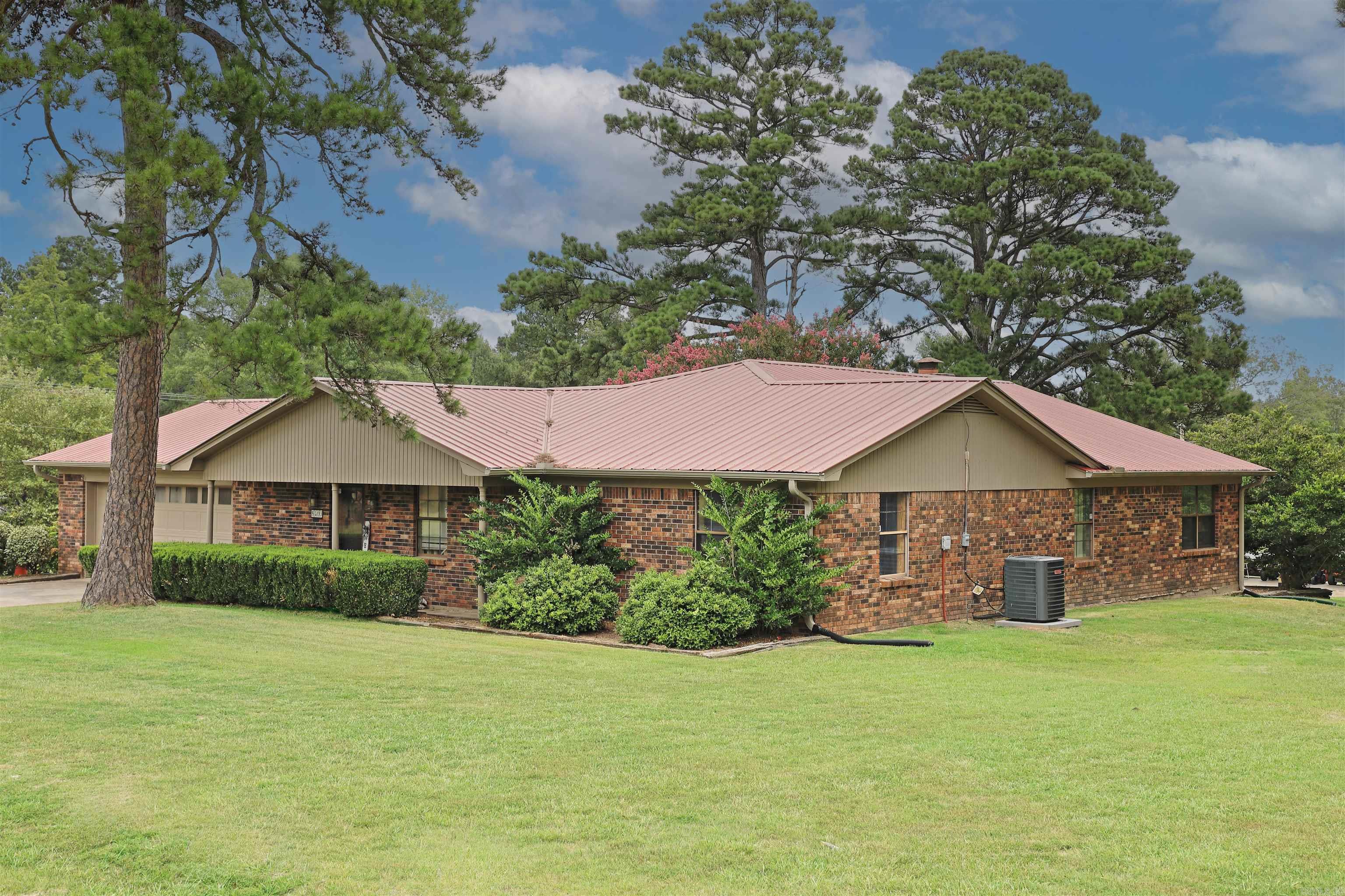 8403 Victoria Drive  Pine Bluff, AR