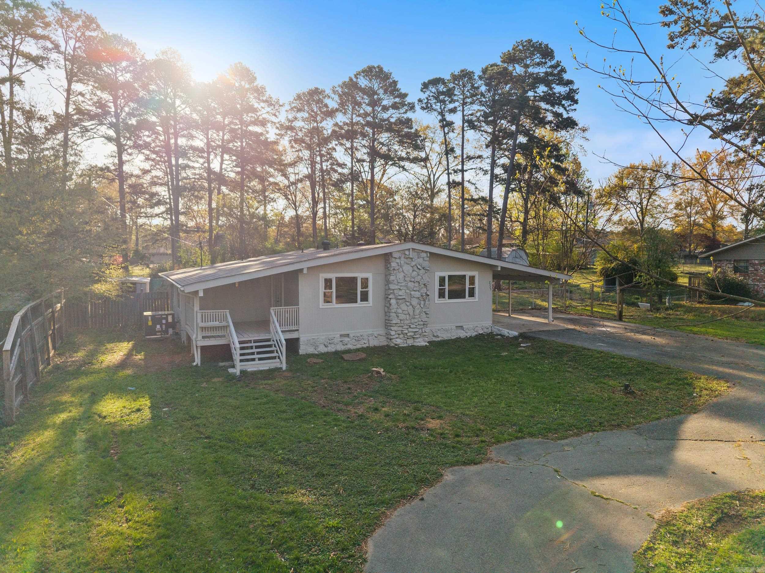 2323 Pinewoood  Heber Springs, AR
