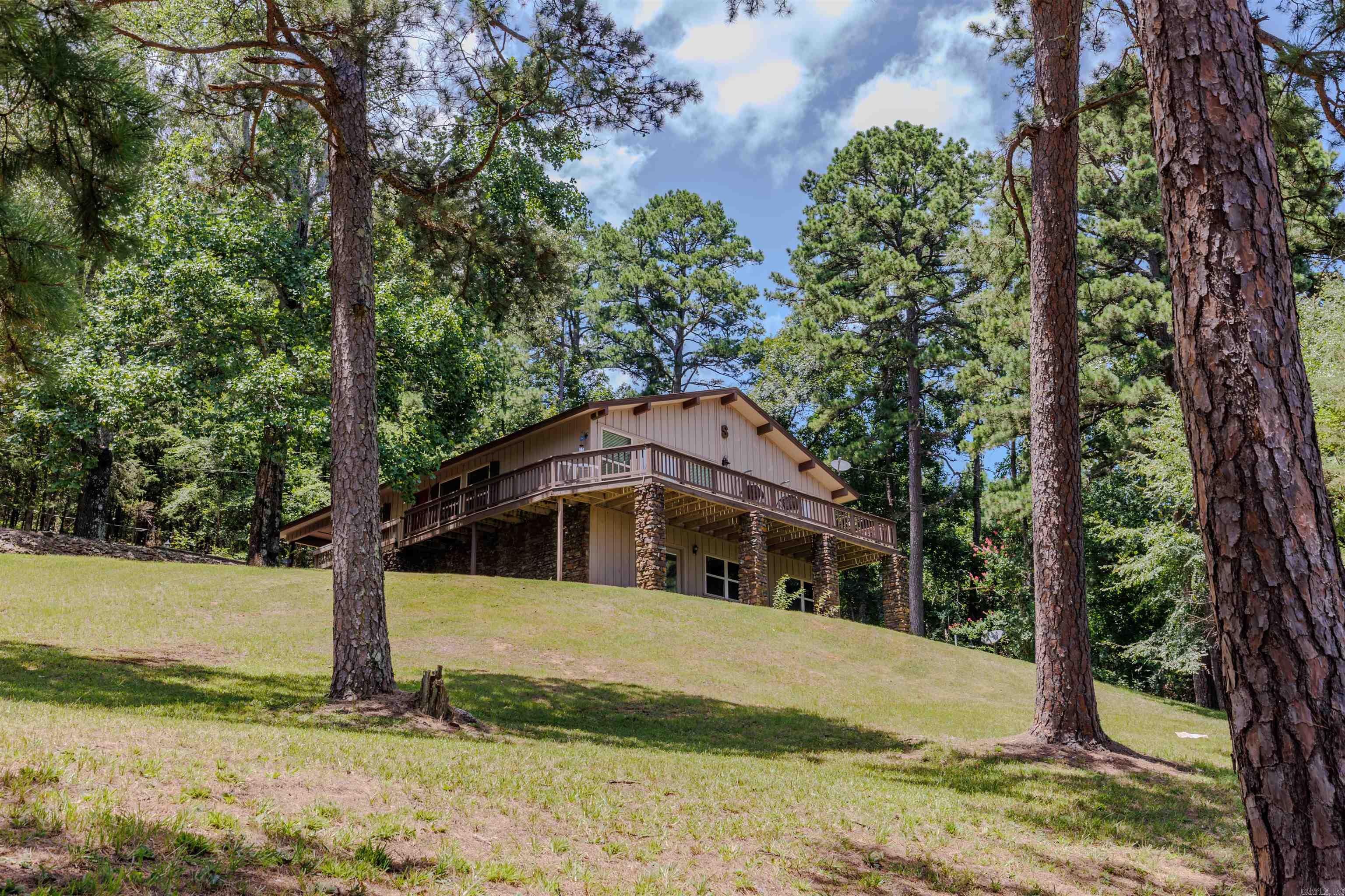 1717 N Fourche  Perryville, AR