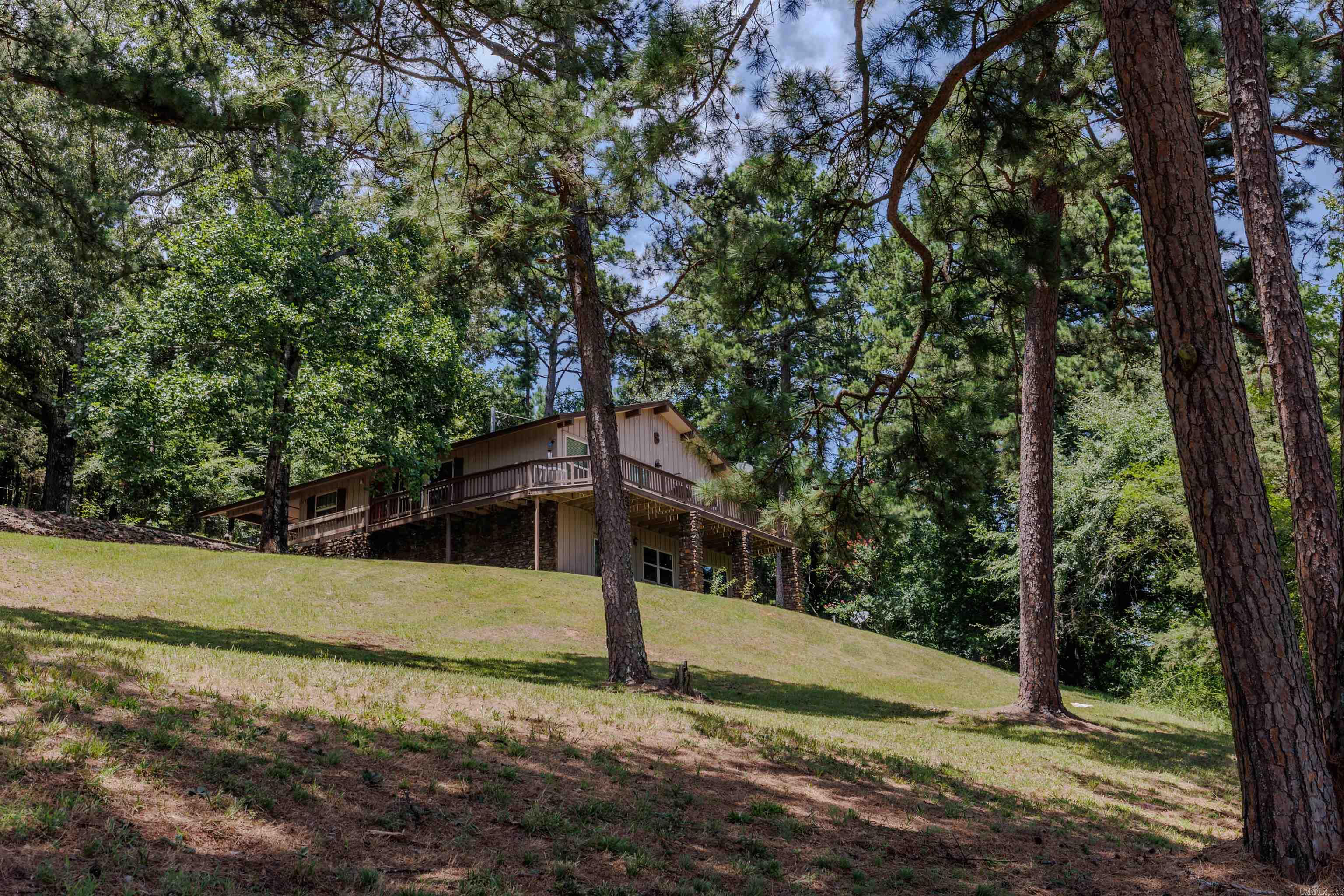 1717 N Fourche  Perryville, AR