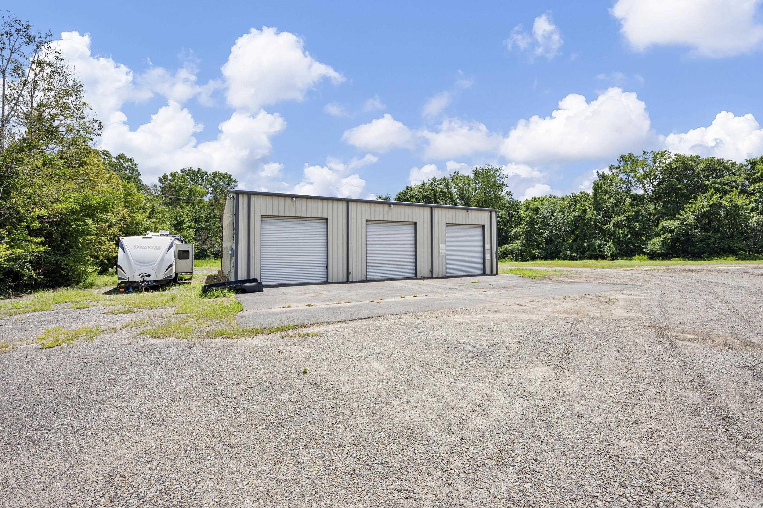 8411 US 64  Russellville, AR
