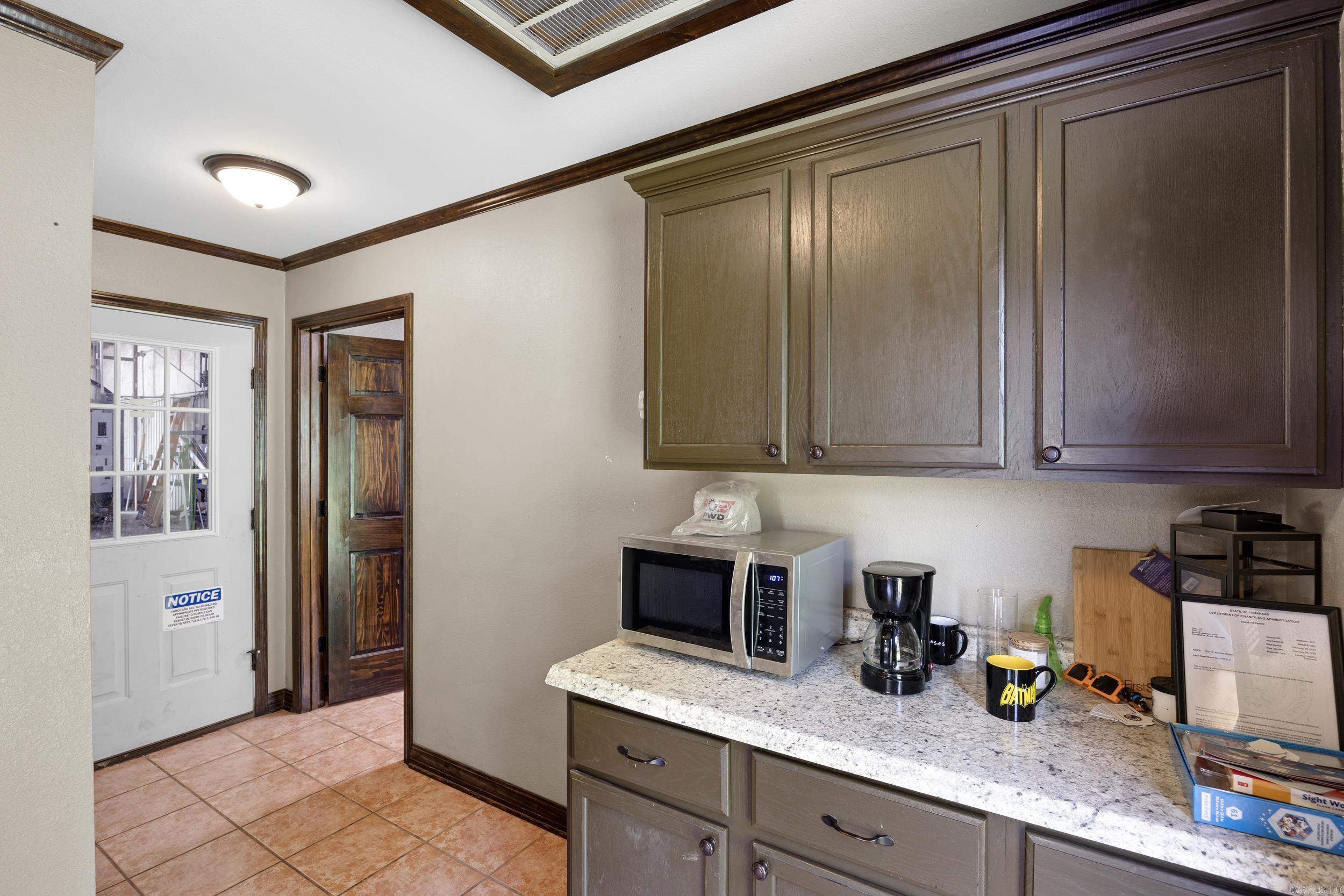 8411 US 64  Russellville, AR