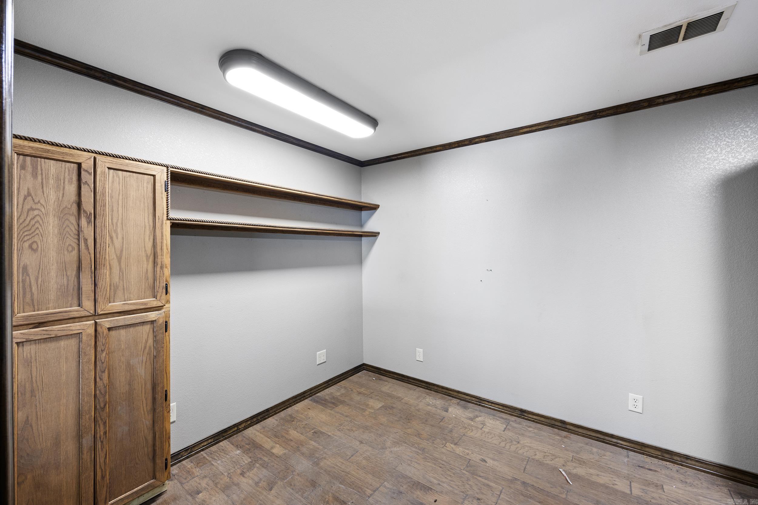 8411 US 64  Russellville, AR
