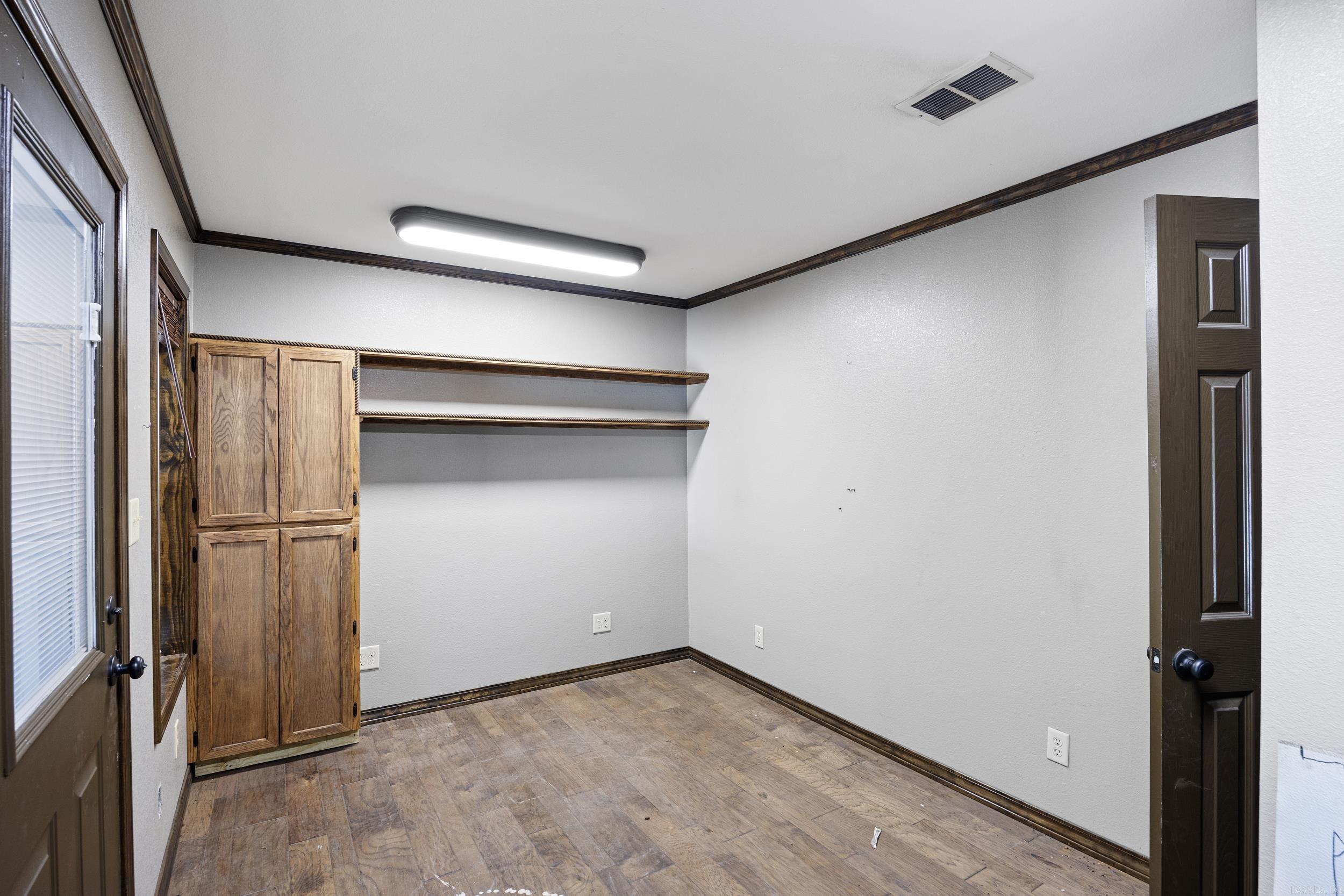 8411 US 64  Russellville, AR