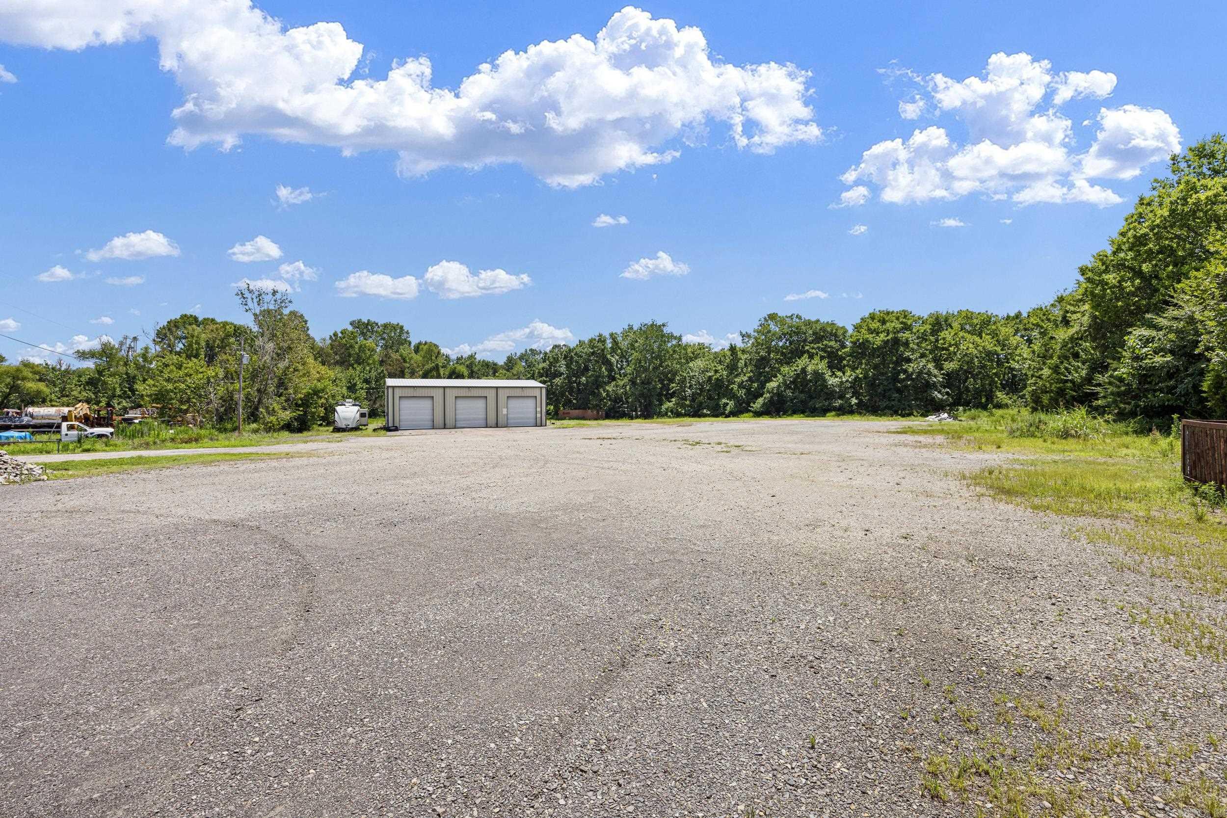 8411 US 64  Russellville, AR