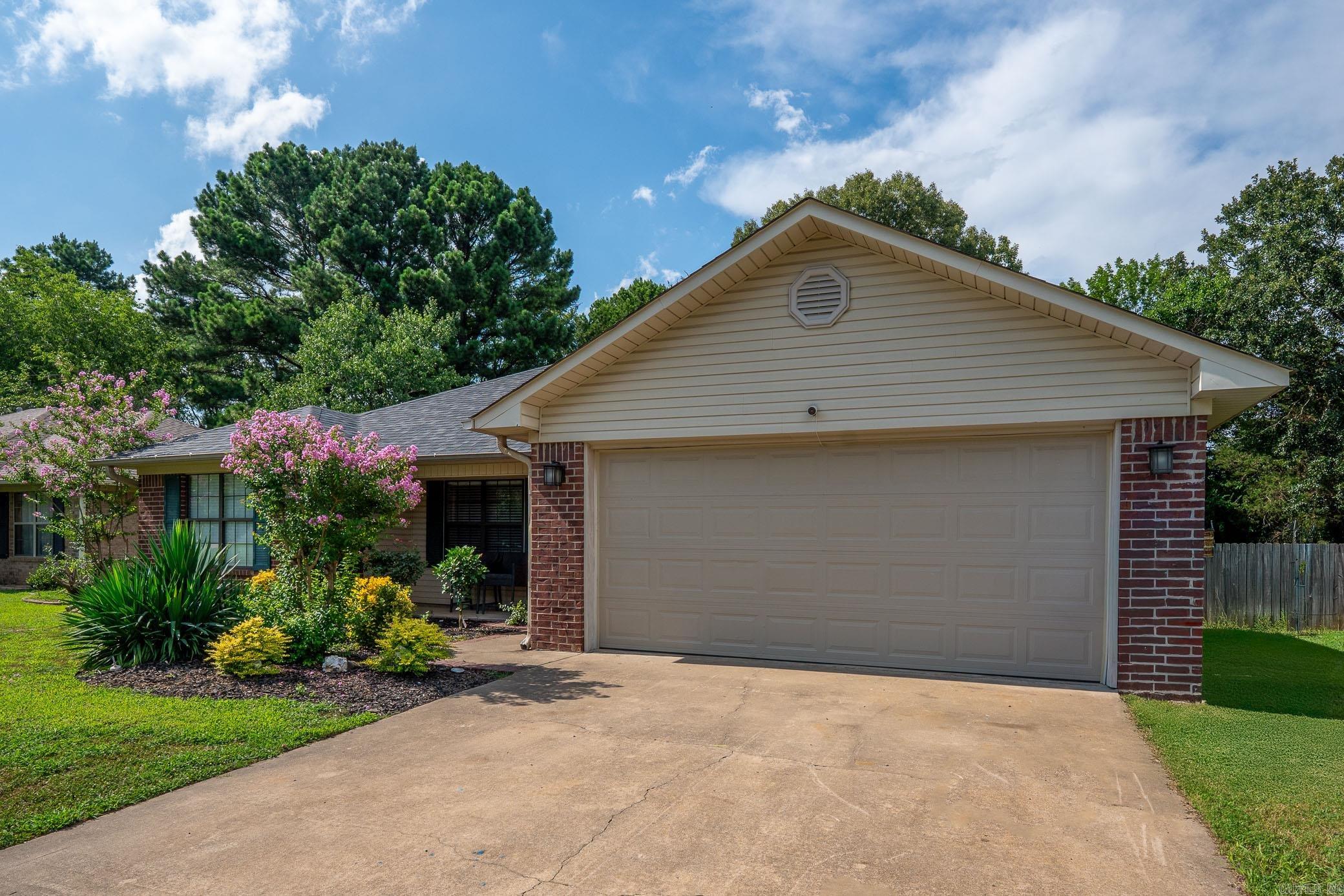 1640 Southern Hills Drive  Conway, AR