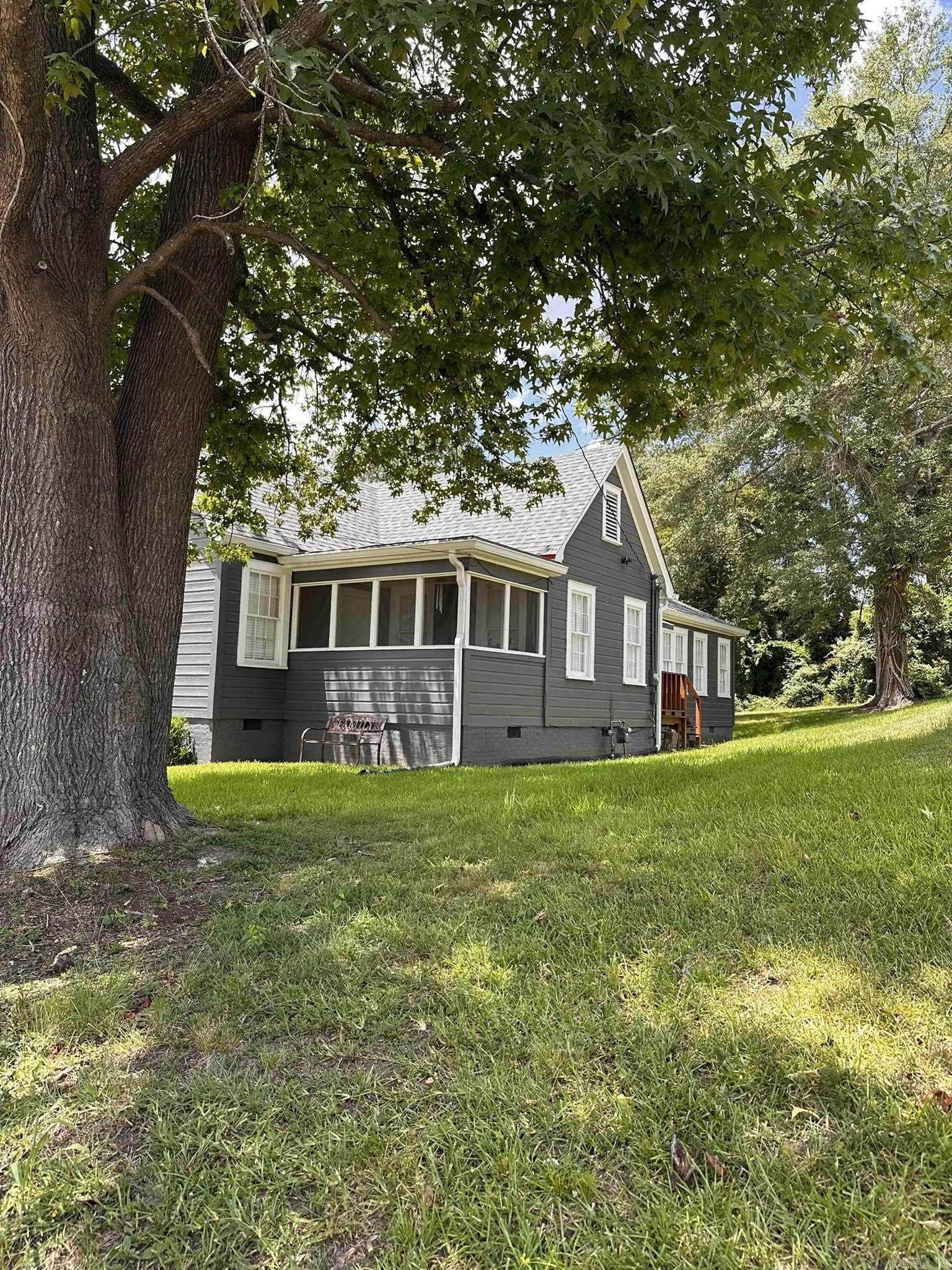200 N Thompson  El Dorado, AR