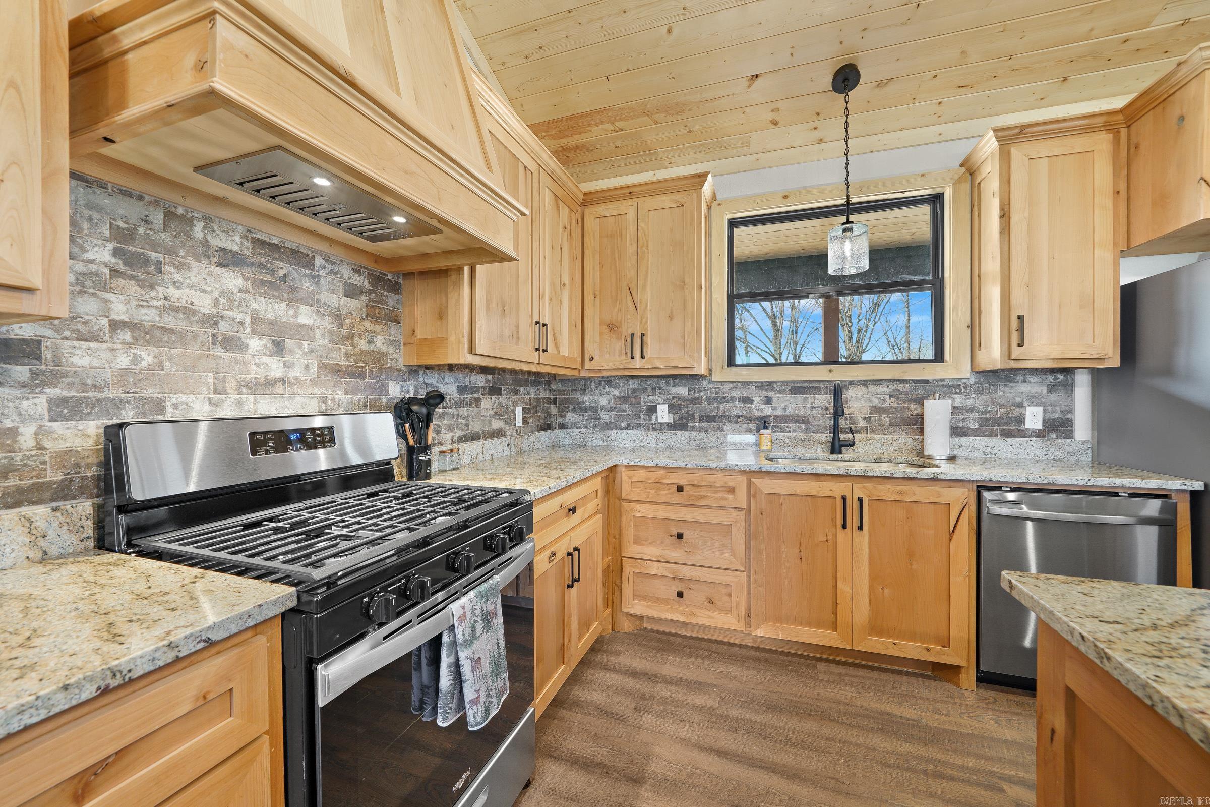 594 William Stafford Dr  De Queen, AR