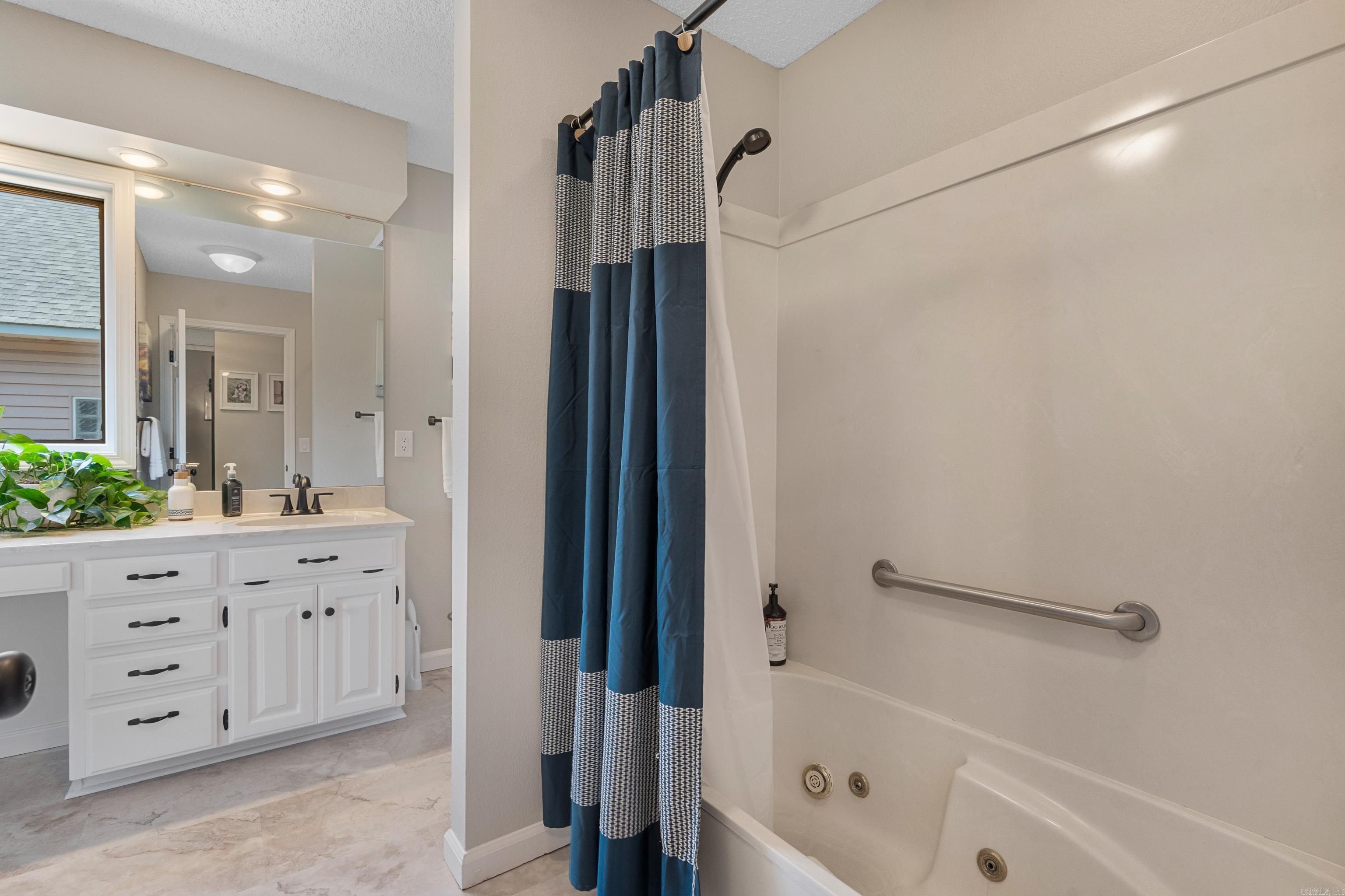 19 Ponferrada  Hot Springs Village, AR