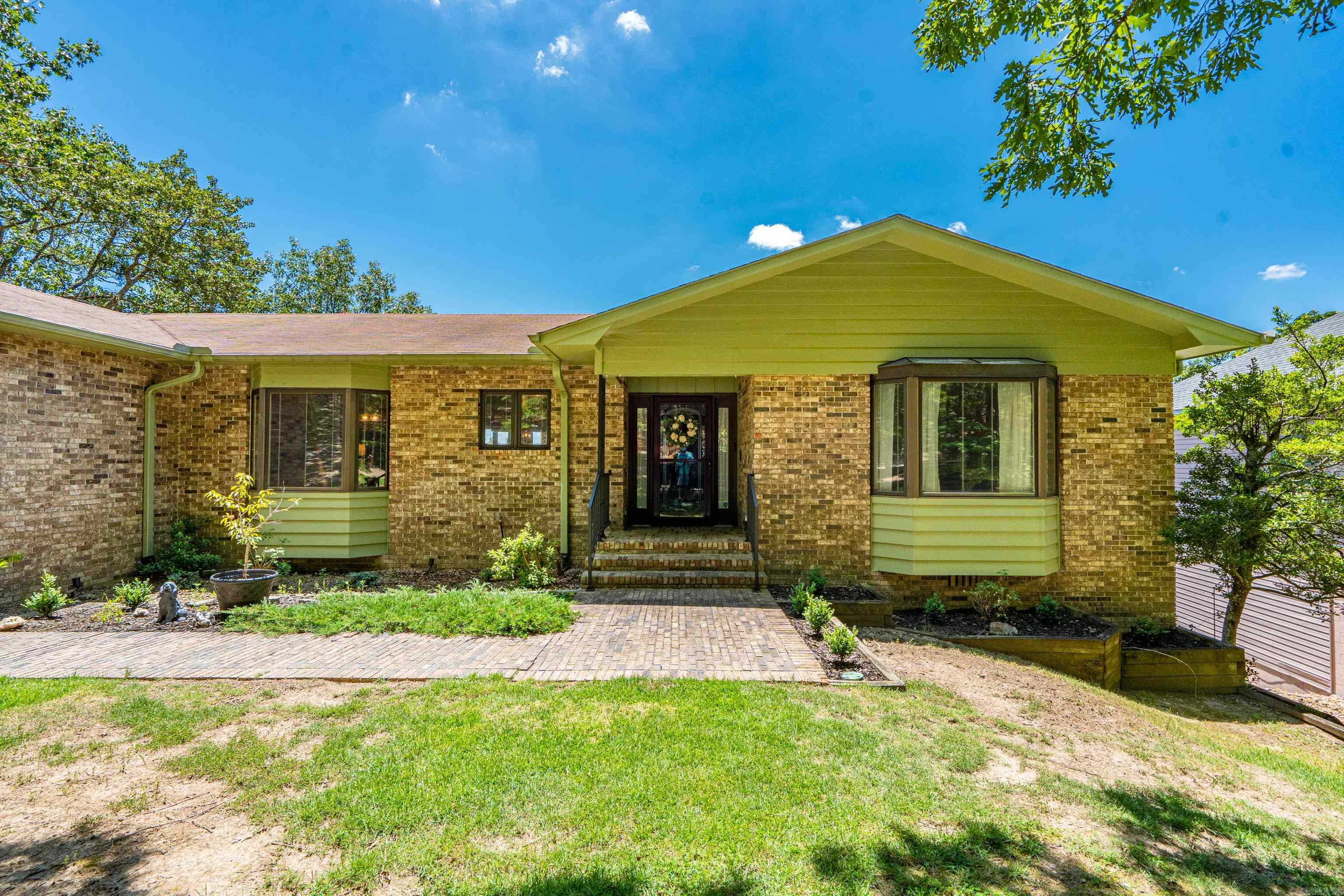 19 Ponferrada  Hot Springs Village, AR